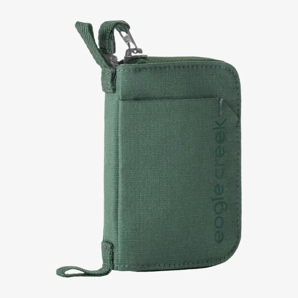 eagle-creek-stash-rfid-zip-wallet-secure-travel-wallet-with-rfid-blocking image 1