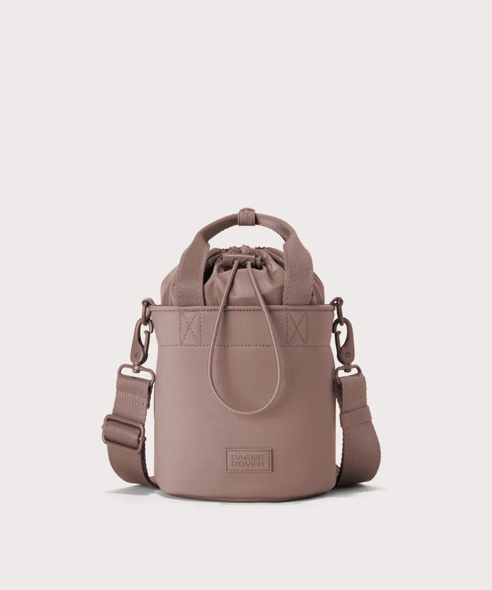 dagne-dover-nico-bucket-bag-in-dune image 1