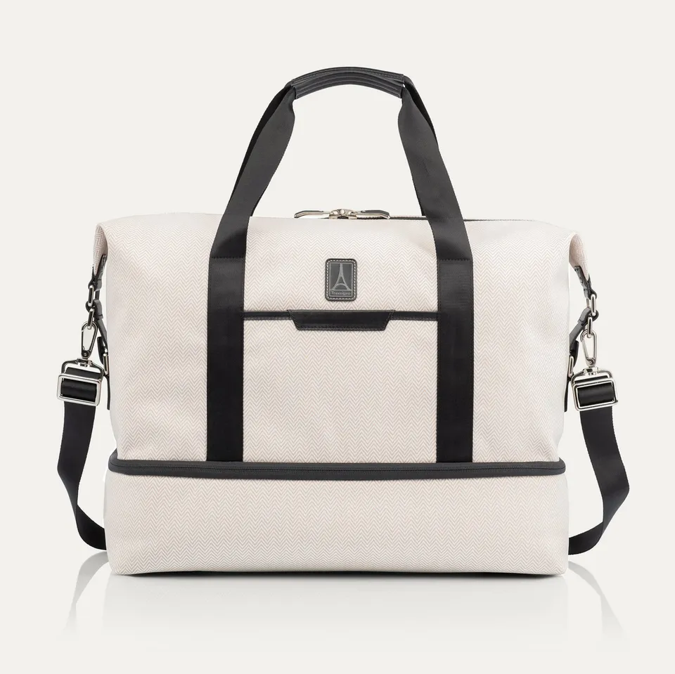 travelpro-x-travel-leisure-drop-bottom-weekender image 1