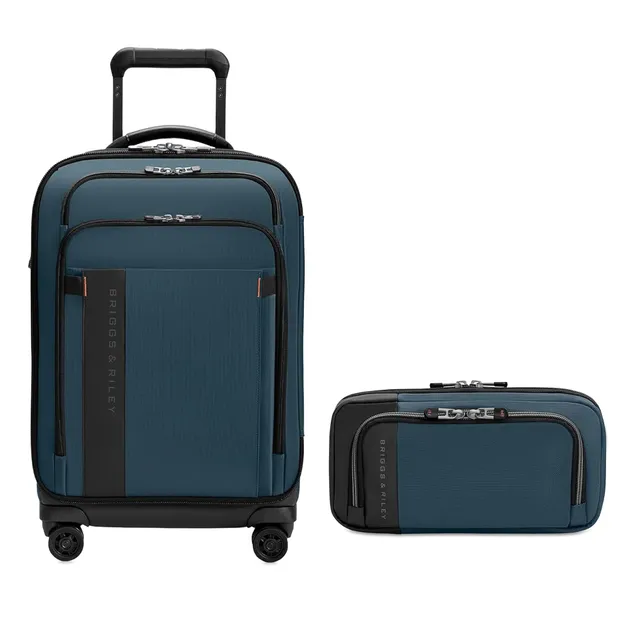 briggs-riley-zdx-22-carry-on-expandable-spinner-hanging-toiletry-kit image 1