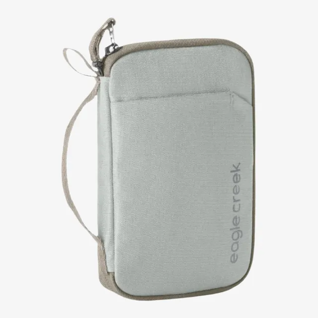 eagle-creek-stash-rfid-passport-wallet-secure-travel-wallet-with-rfid-blocking image 1