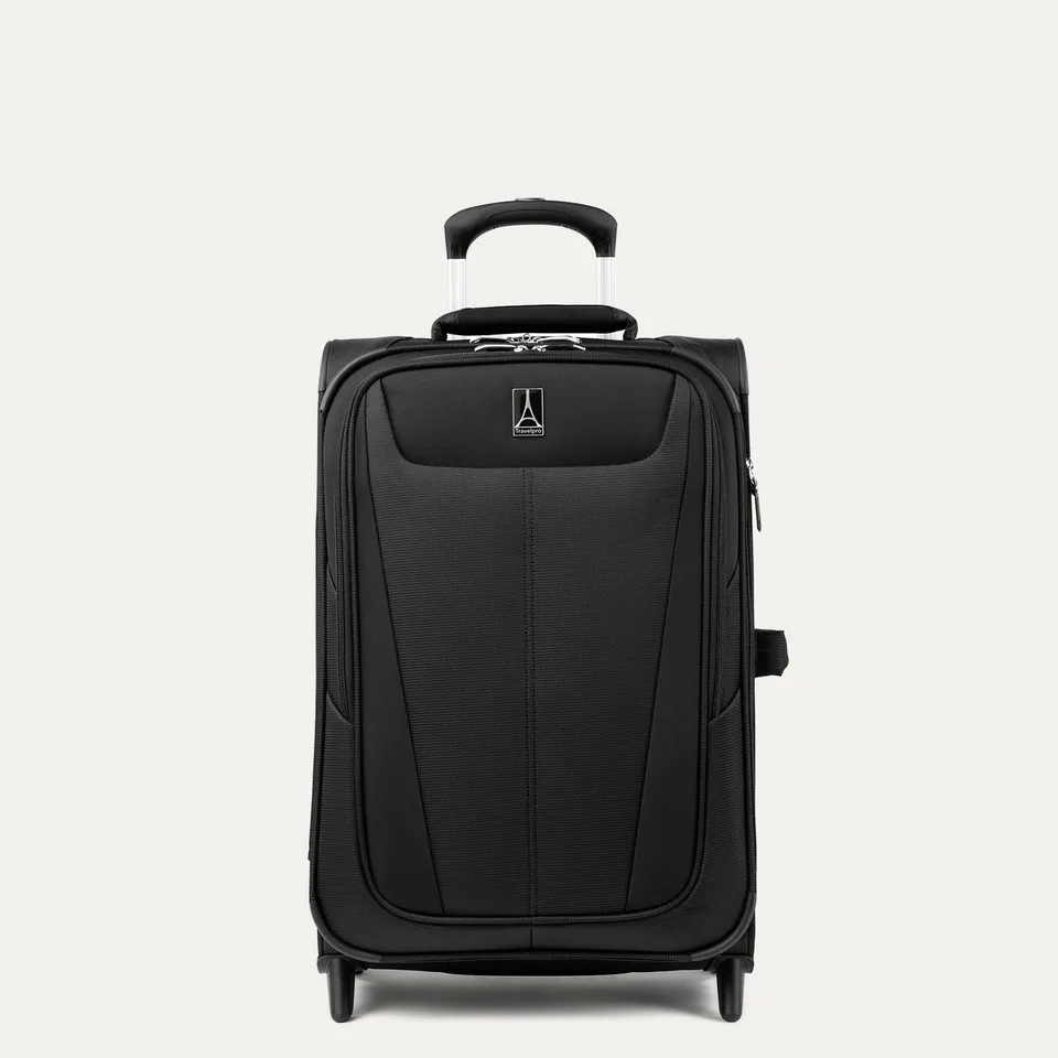 travelpro-maxlite-5-carry-on-expandable-rollaboard image 1