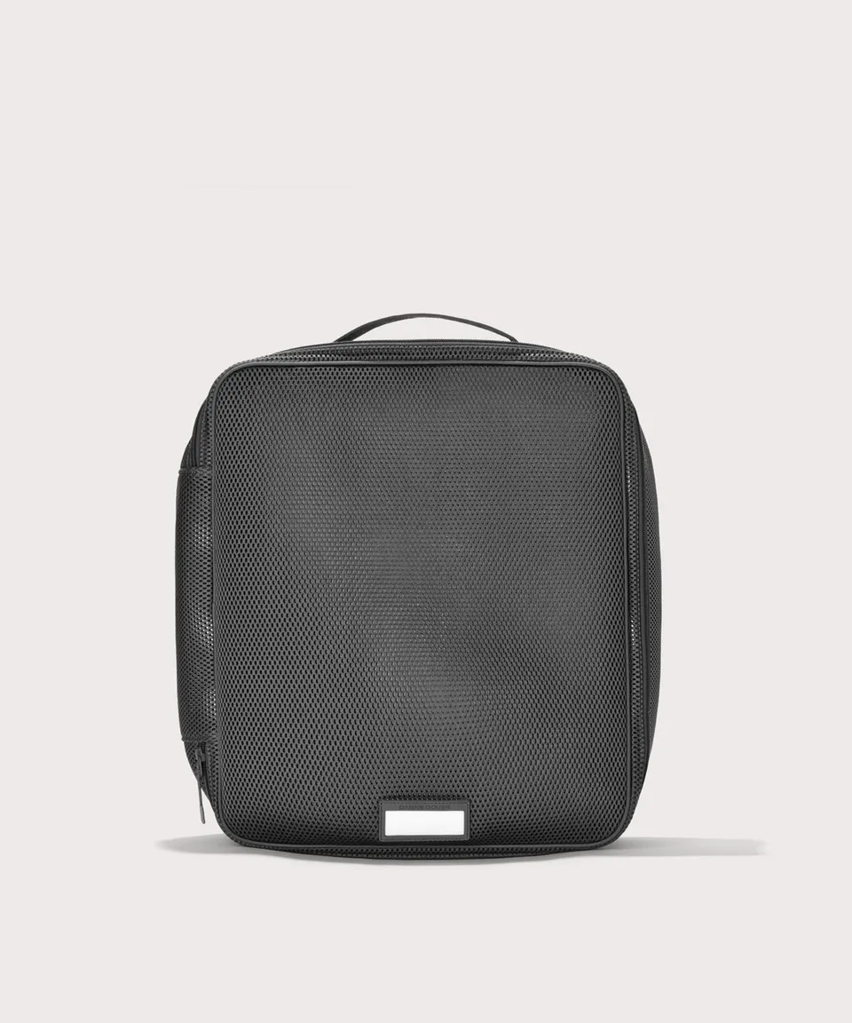 dagne-dover-roma-packing-cube-extra-large-in-carbon-air-mesh image 1