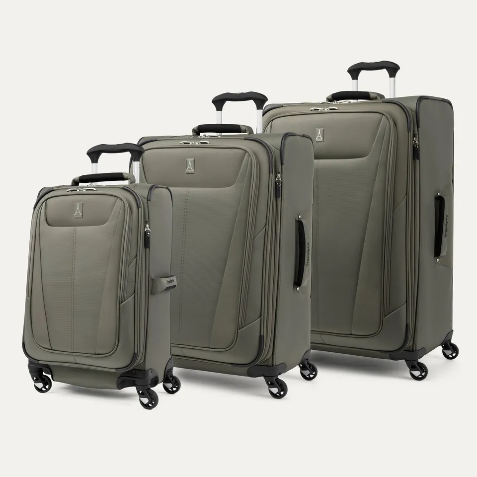 travelpro-maxlite-5-carry-on-medium-large-set image 1