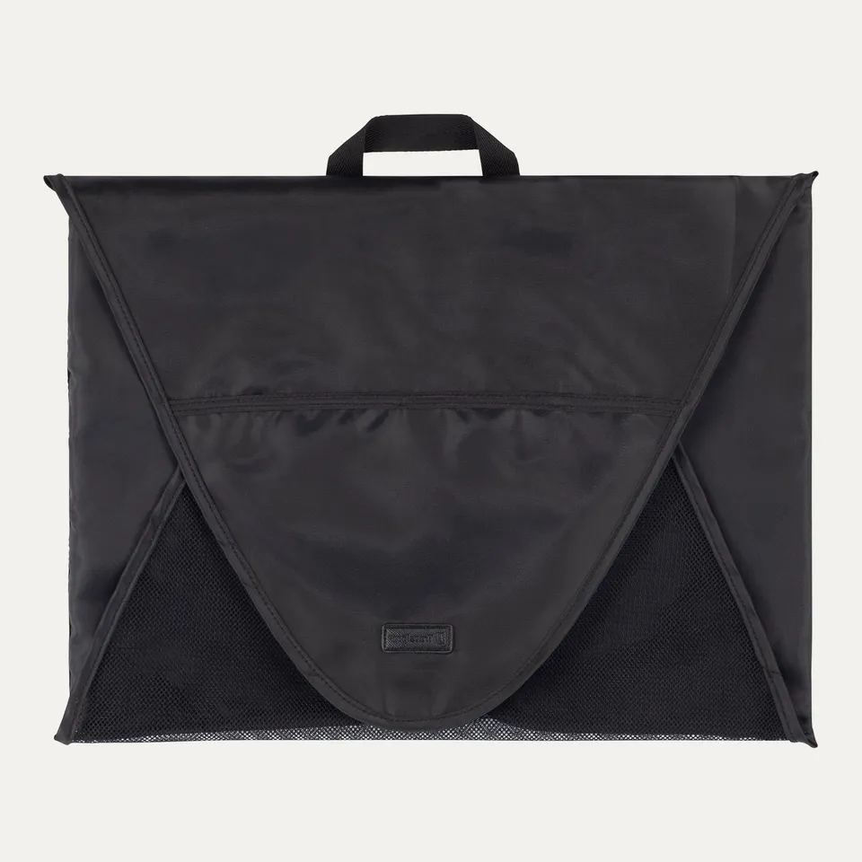 travelpro-essentials-garment-packing-folder-wrinkle-prevention-travel-organizer- image 1