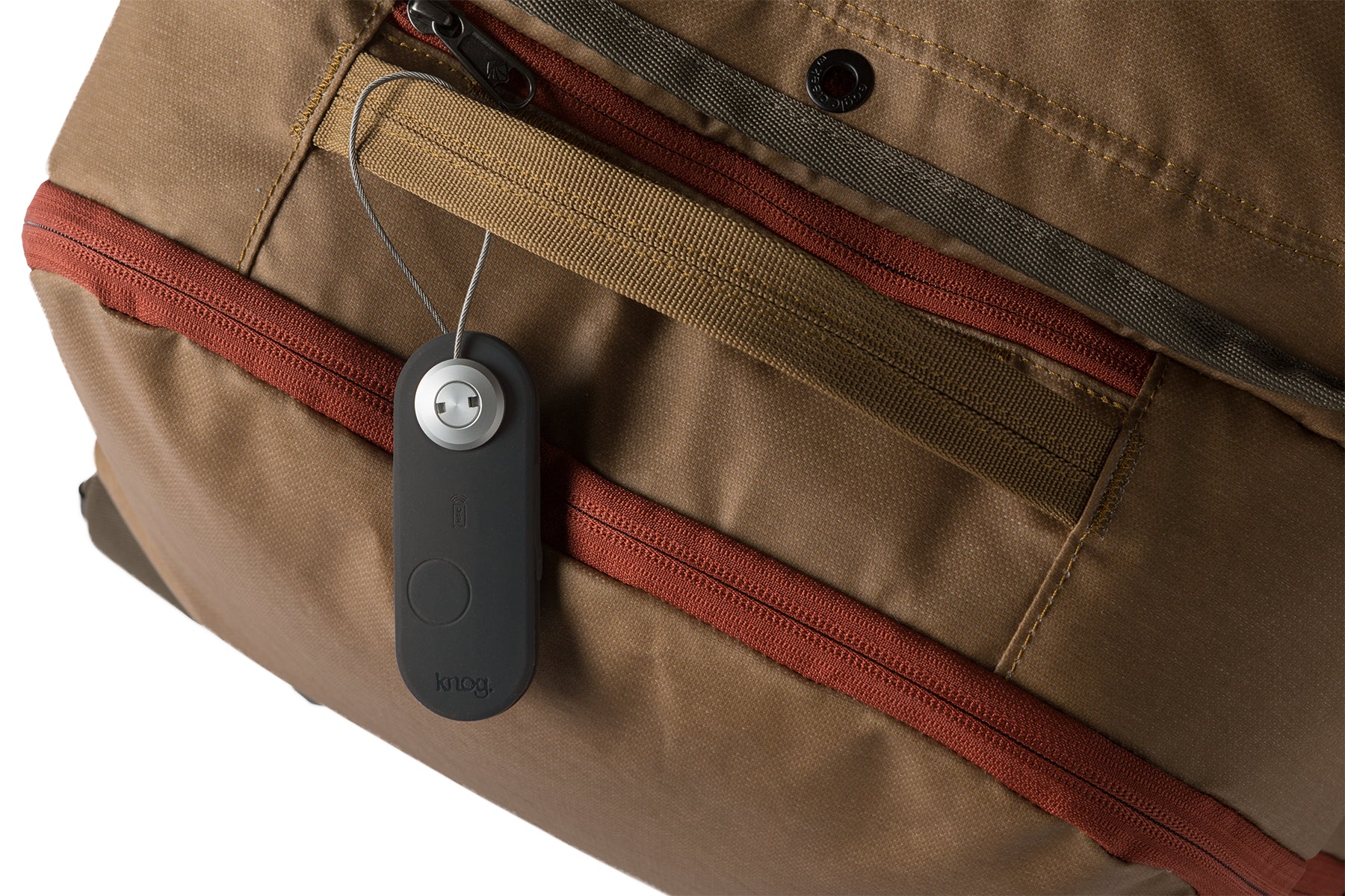 knog-scout-travel-smart-luggage-tag-apple-find-my-compatible-with-85db-alarm image 6