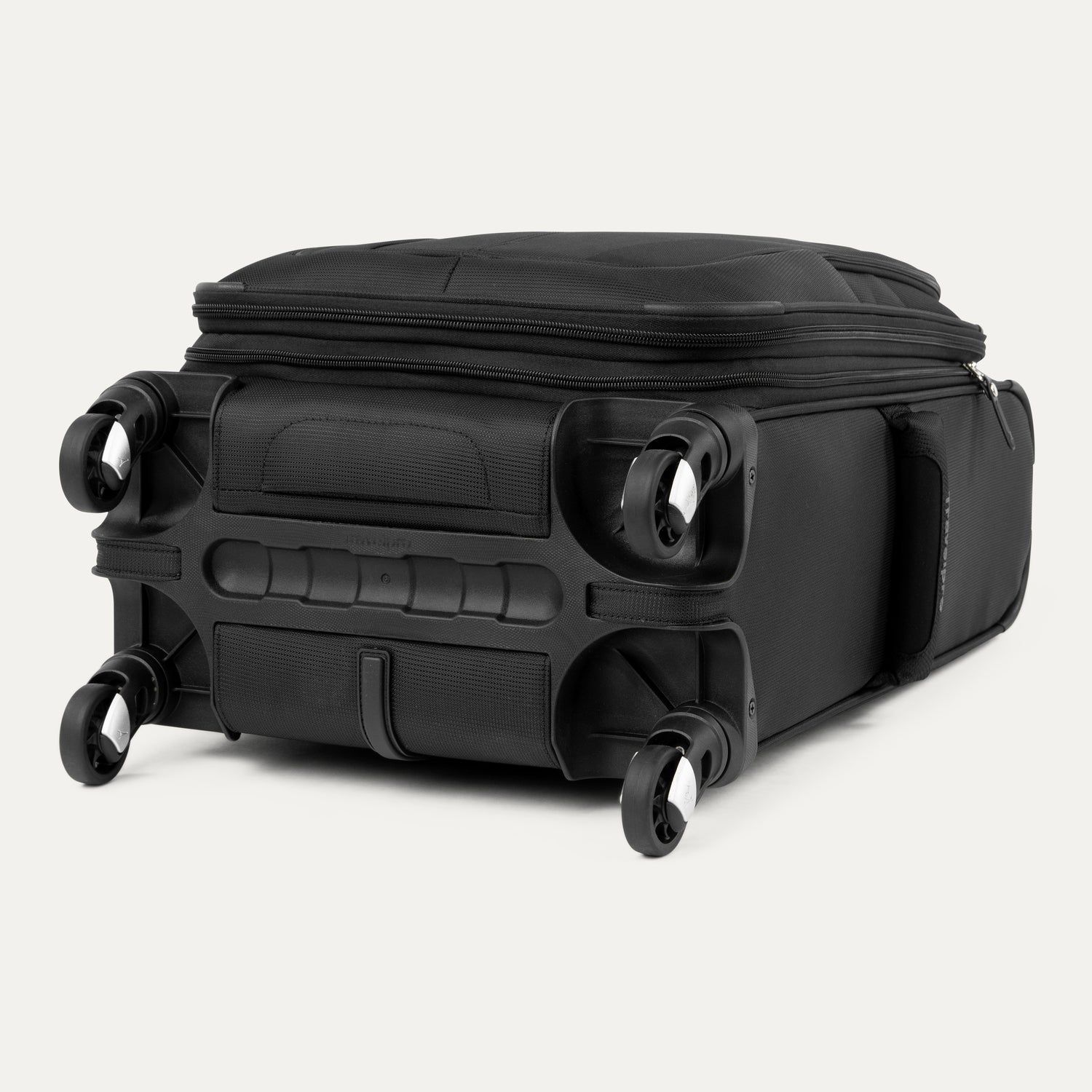travelpro-maxlite-5-carry-on-large-check-in-spinner-set-ultra-lightweight-2-piec image 6