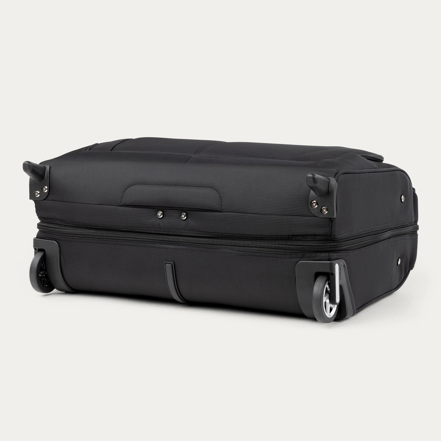 travelpro-maxlite-5-rolling-carry-on-garment-bag image 5