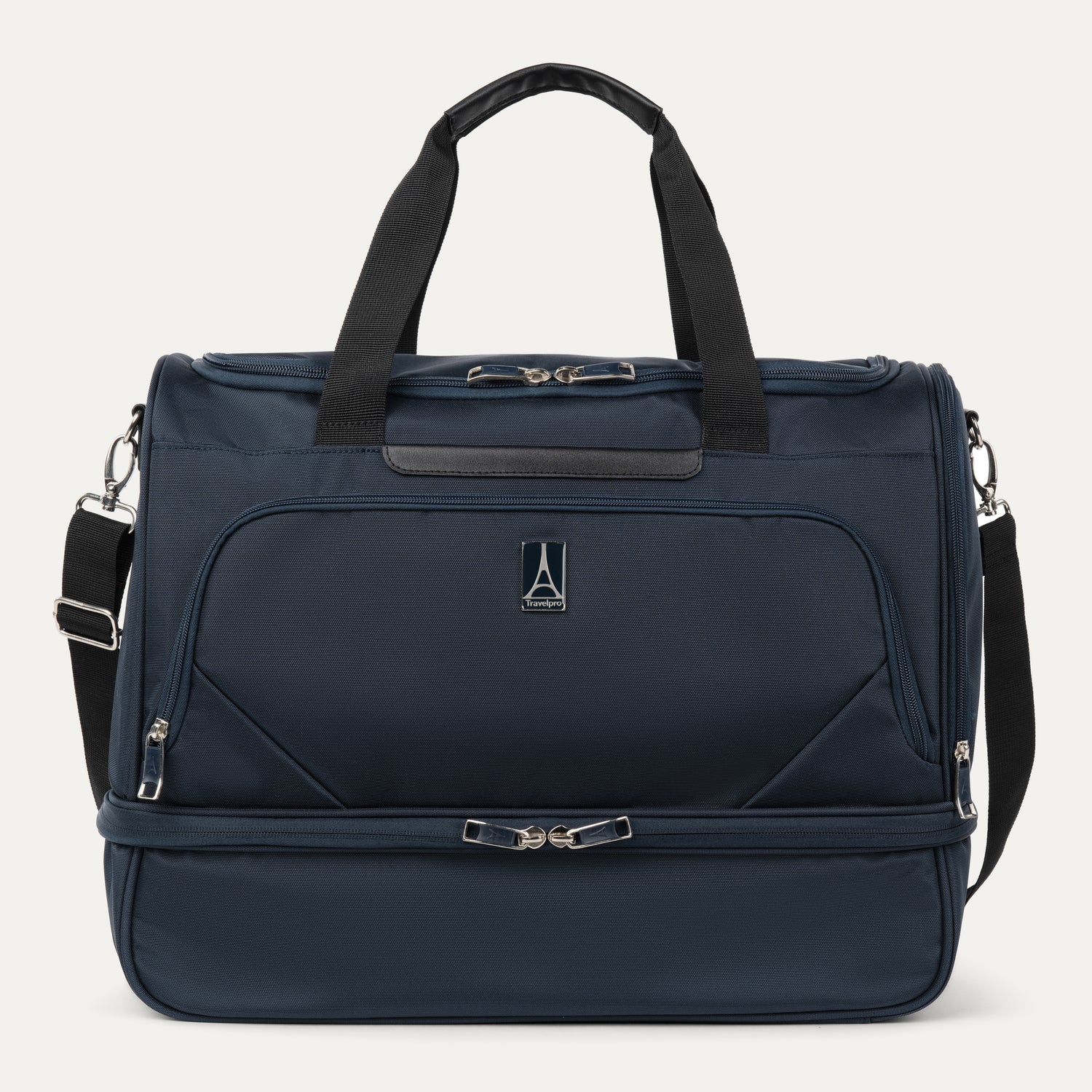 travelpro-maxlite-5-drop-bottom-weekender image 1