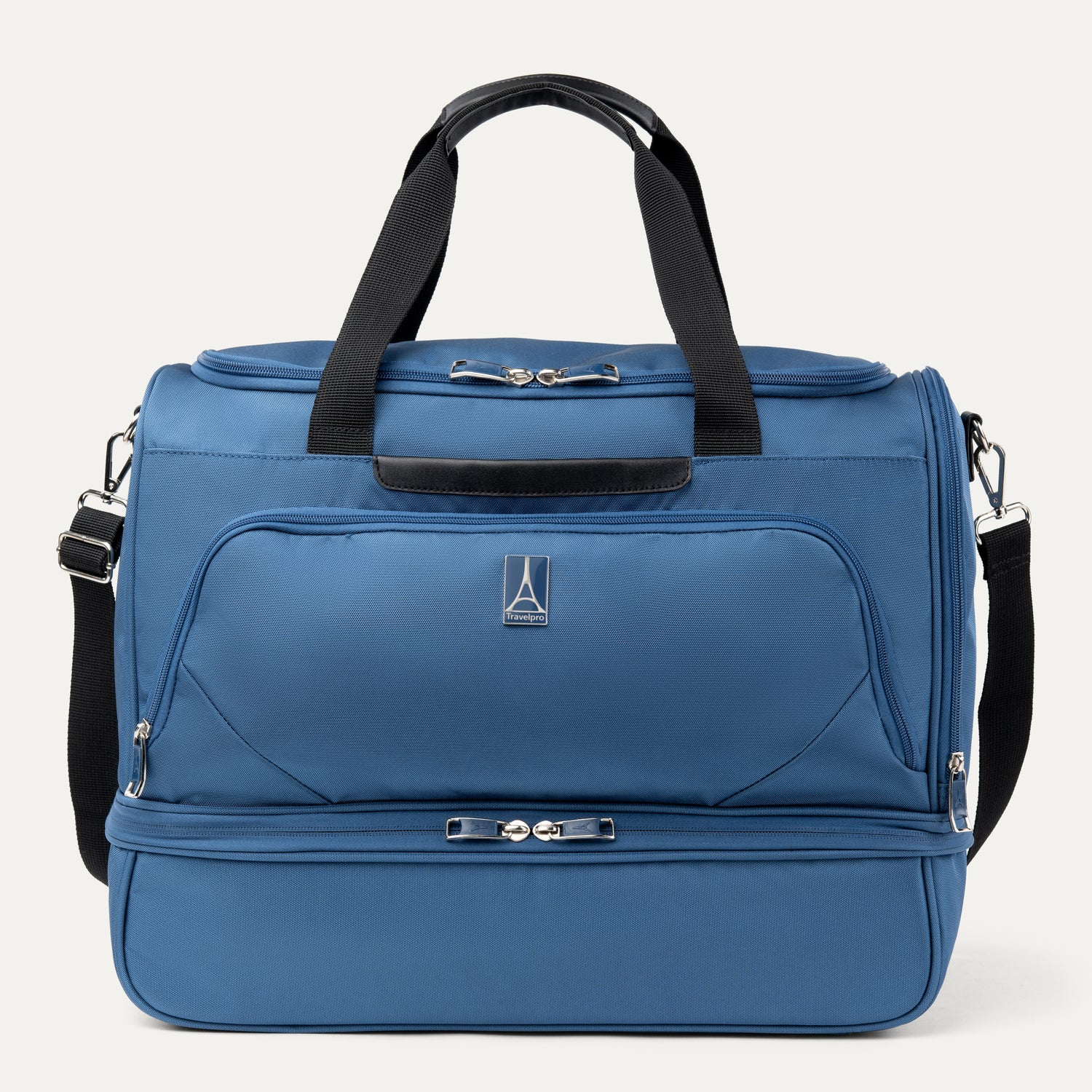 travelpro-maxlite-5-drop-bottom-weekender image 3