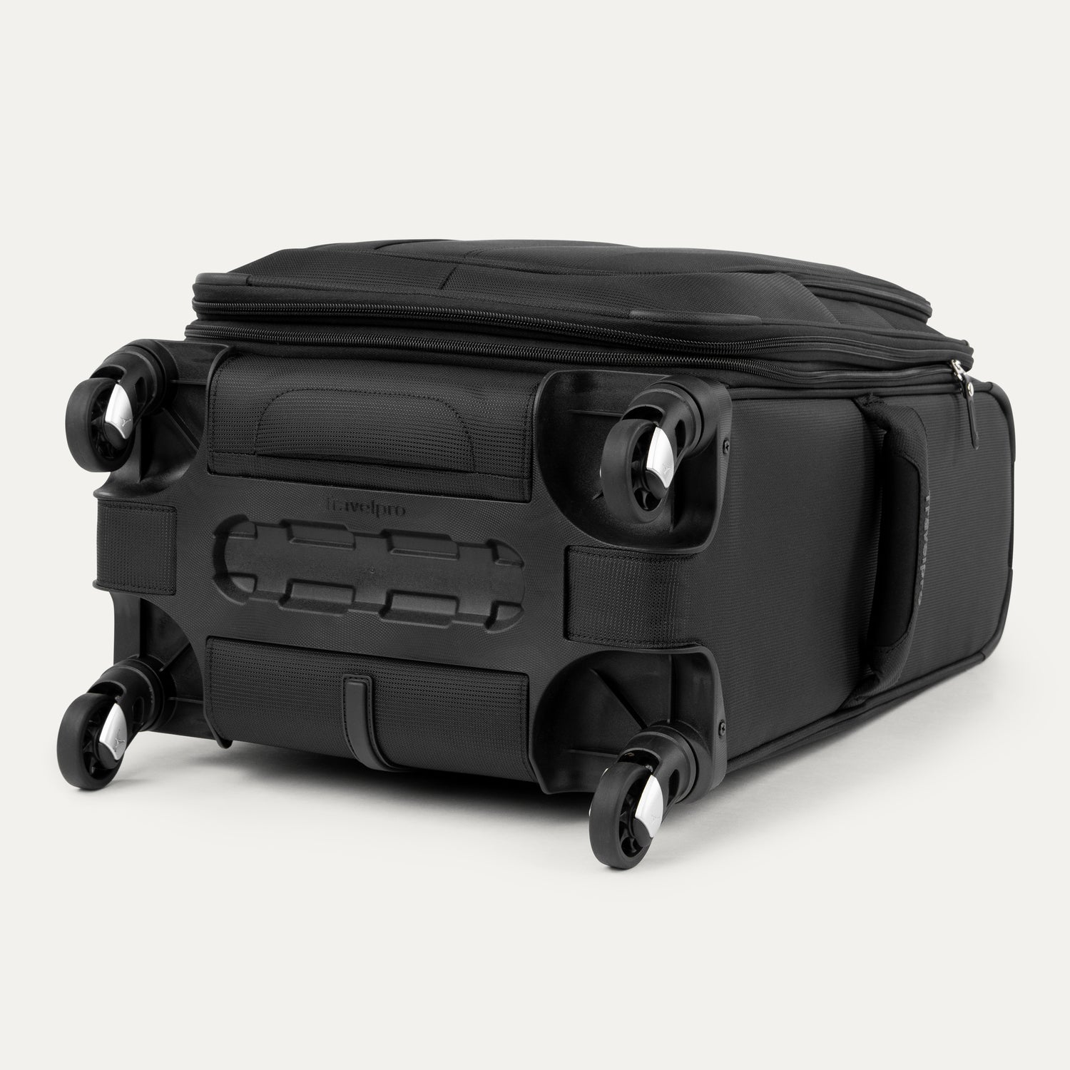 travelpro-maxlite-5-carry-on-expandable-spinner-black image 7