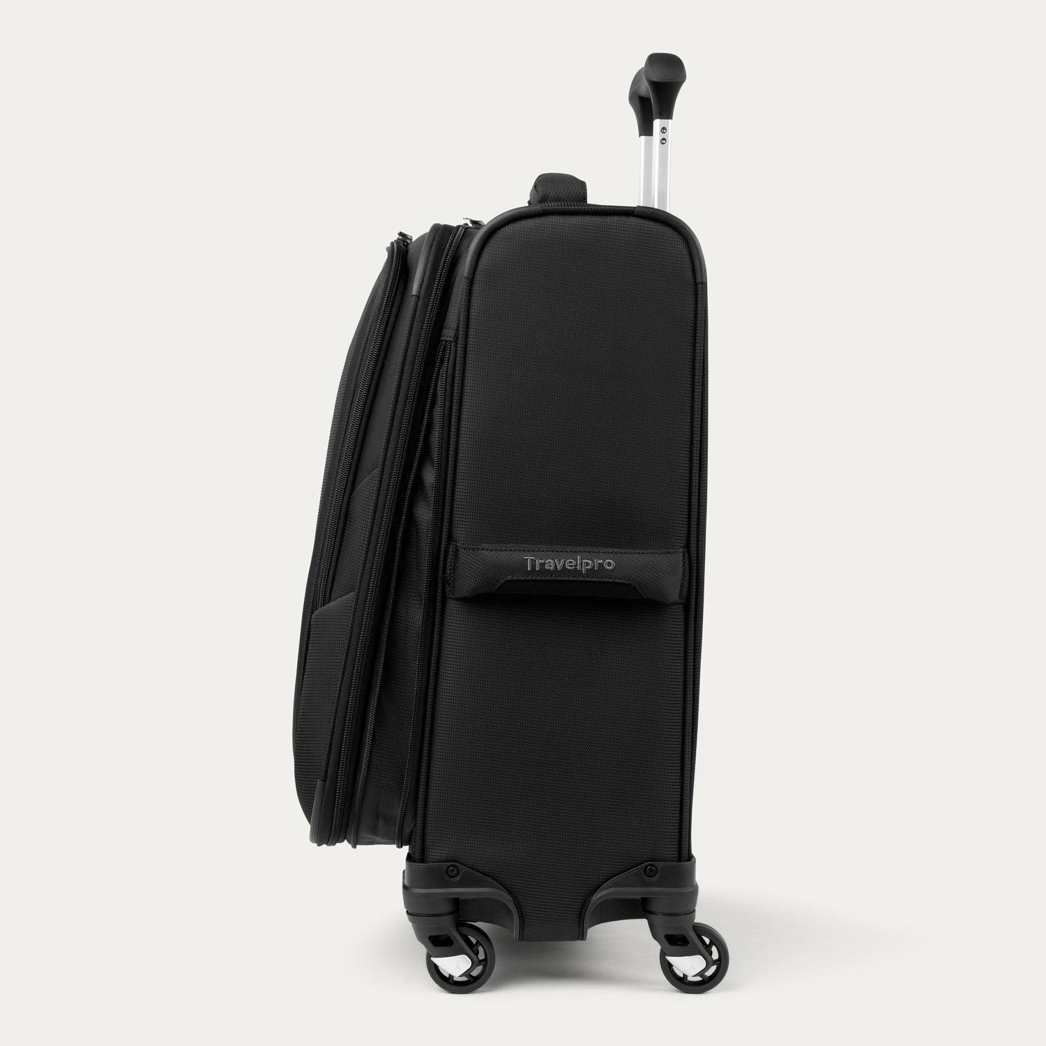 travelpro-maxlite-5-carry-on-expandable-spinner-black image 3