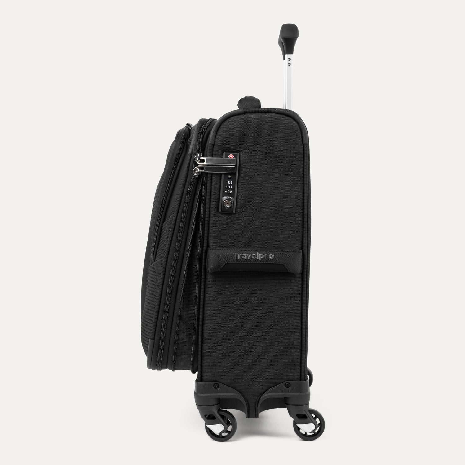 travelpro-maxlite-5-international-carry-on-spinner image 3