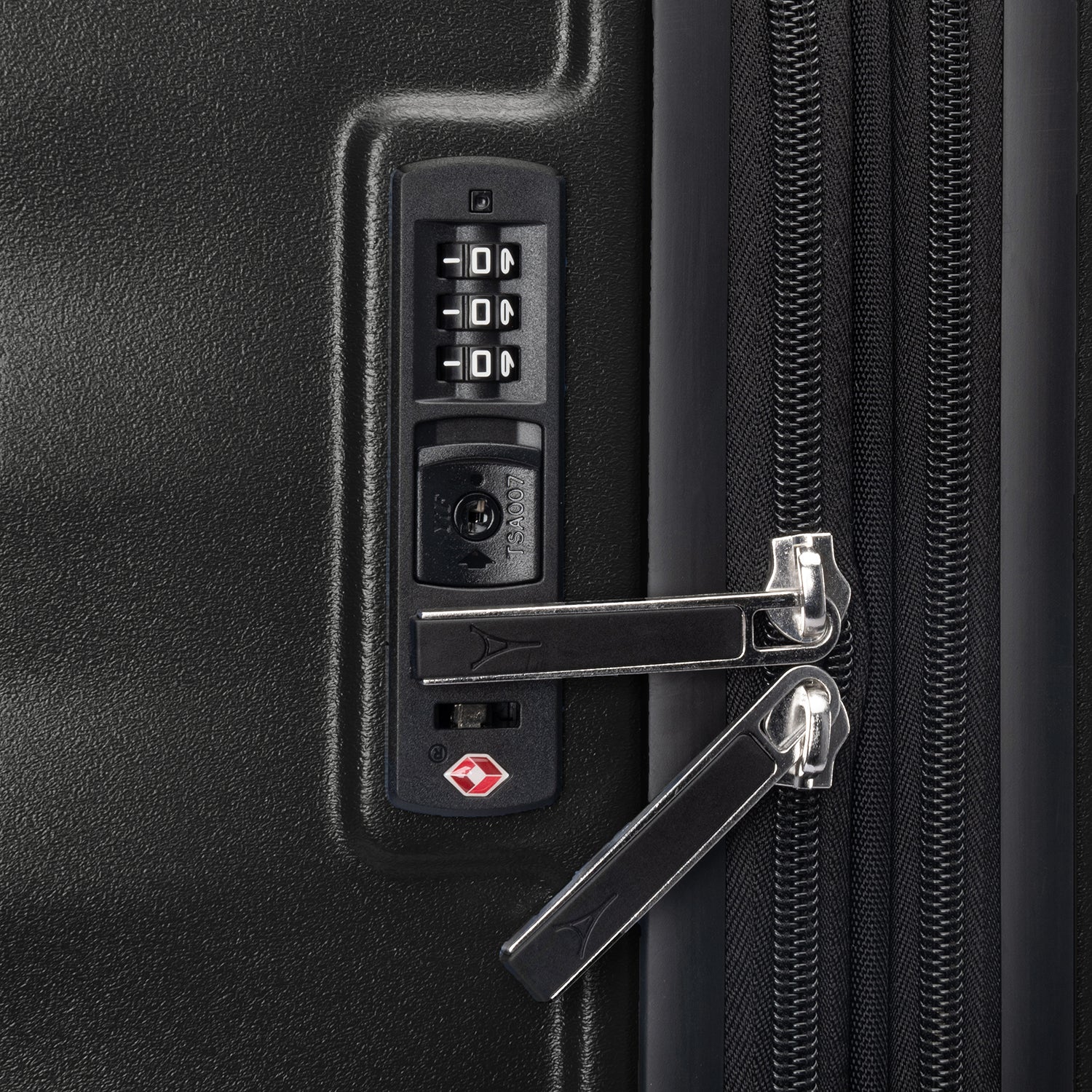 travelpro-maxlite-air-v2-international-carry-on-hardside-spinner image 7
