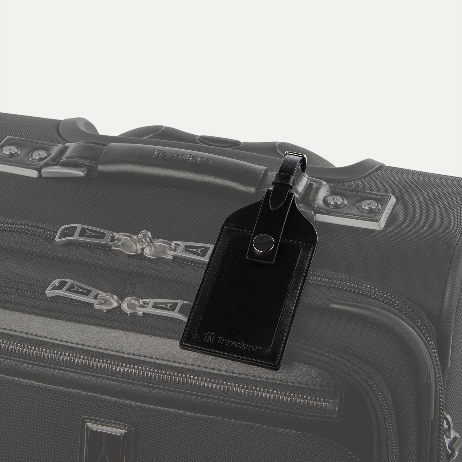 travelpro-essentials-leather-luggage-tag-genuine-leather-id-tag-for-suitcases-ba image 3