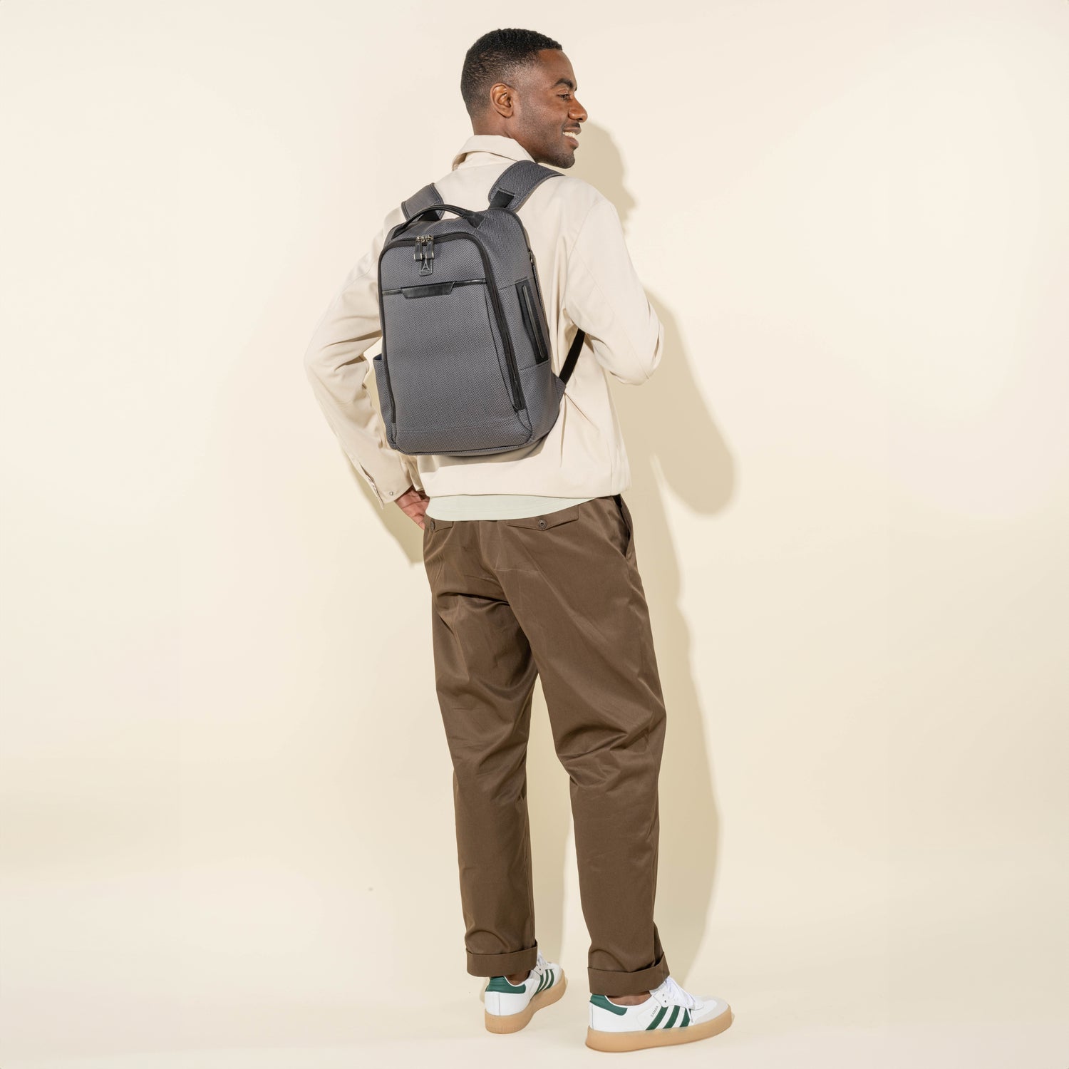 travelpro-x-travel-leisure-slim-backpack-laptop-sleeve-up-to-15-6-stain-resistan image 4