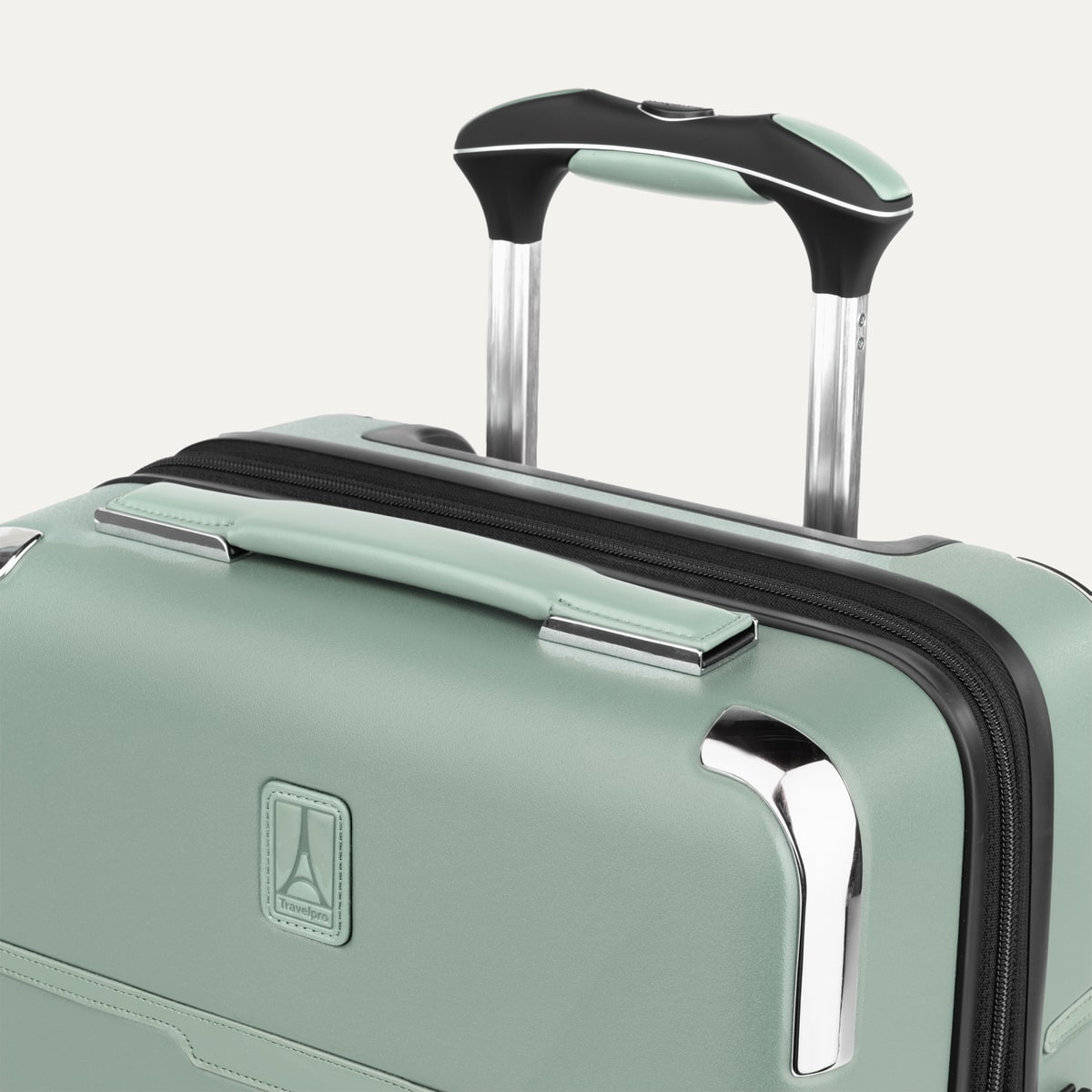 travelpro-x-travel-leisure-carry-on-expandable-spinner-premium-cabin-luggage-wit image 6