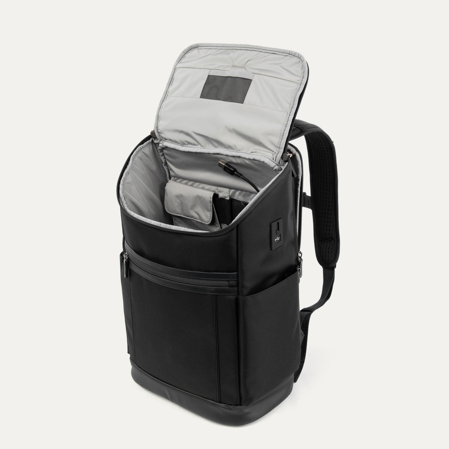 travelpro-crew-executive-choice-3-medium-top-load-backpack image 6