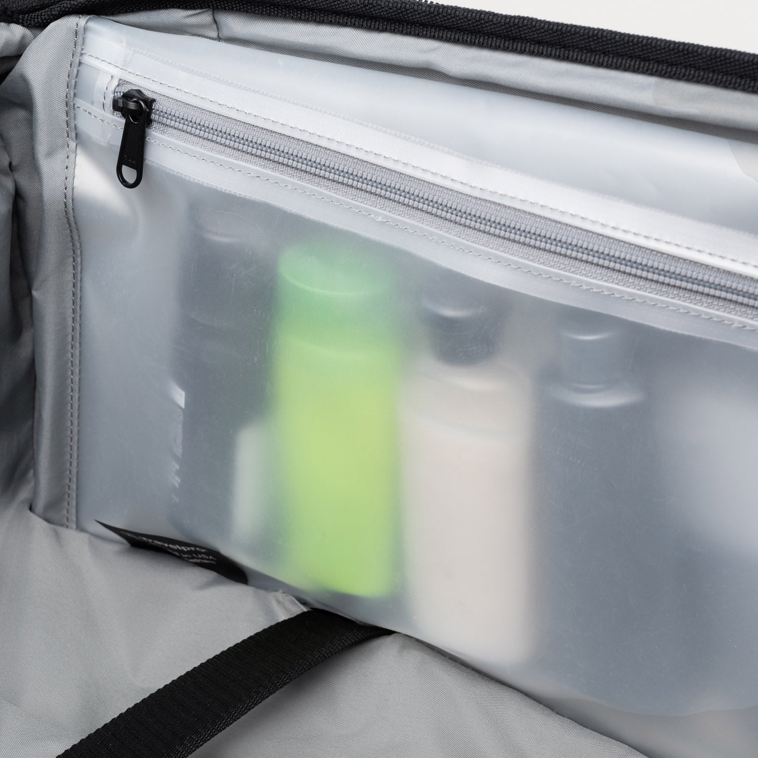 travelpro-crew-classic-large-check-in-spinner-expandable-airline-professional-ap image 6