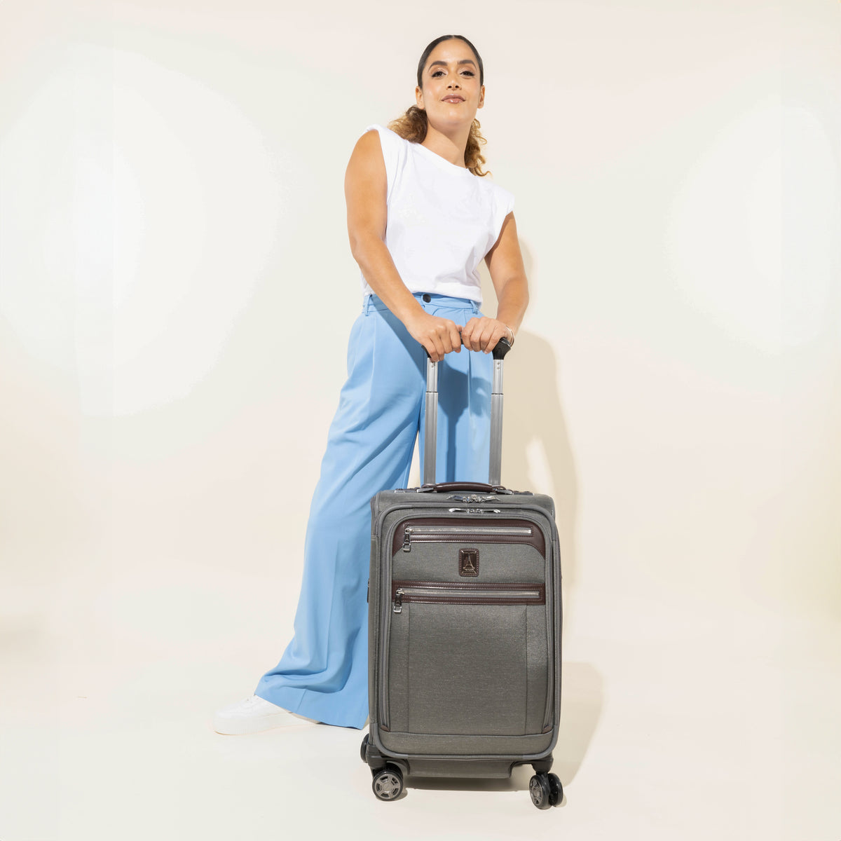 travelpro-platinum-elite-carry-on-spinner-usb-a-port-only image 5