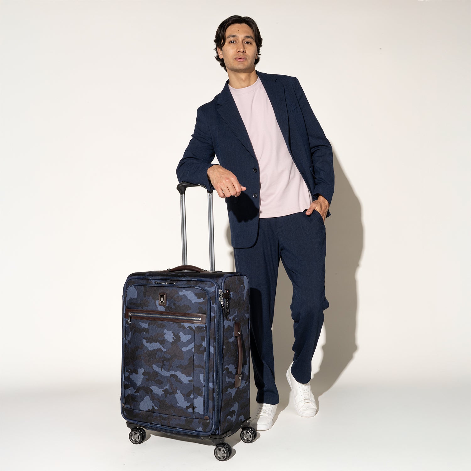 travelpro-platinum-elite-medium-check-in-spinner-camouflage-edition image 4
