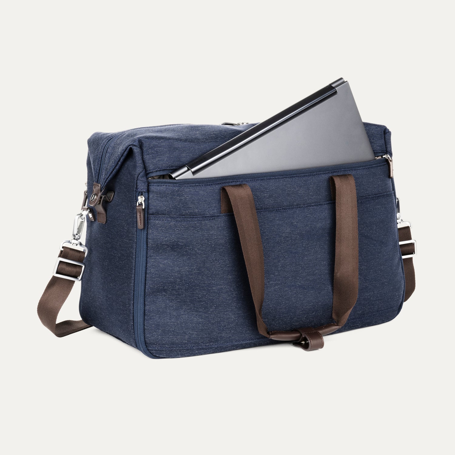 travelpro-platinum-elite-soft-duffel-expandable-stain-resistant-full-grain-leath image 5