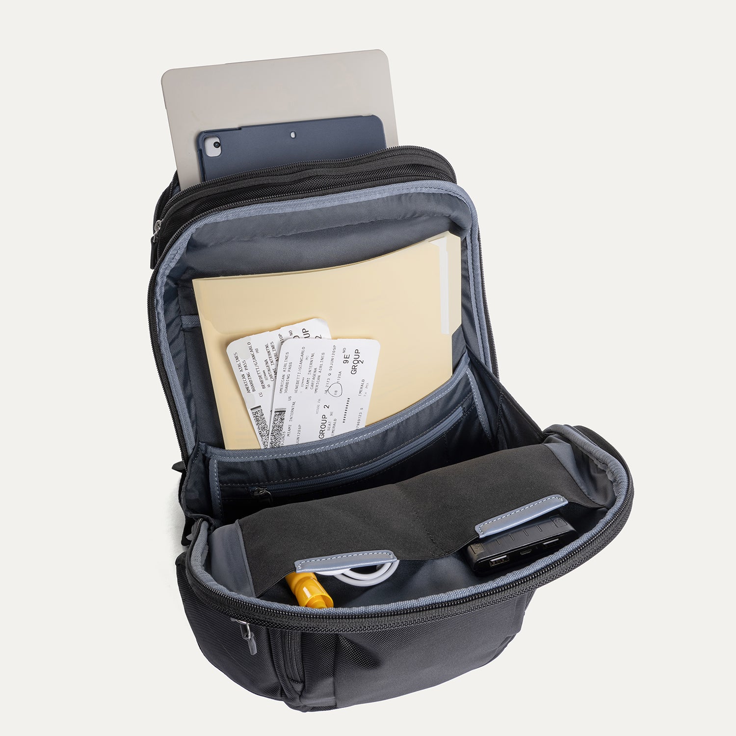 travelpro-platinum-elite-business-laptop-backpack-27l image 2