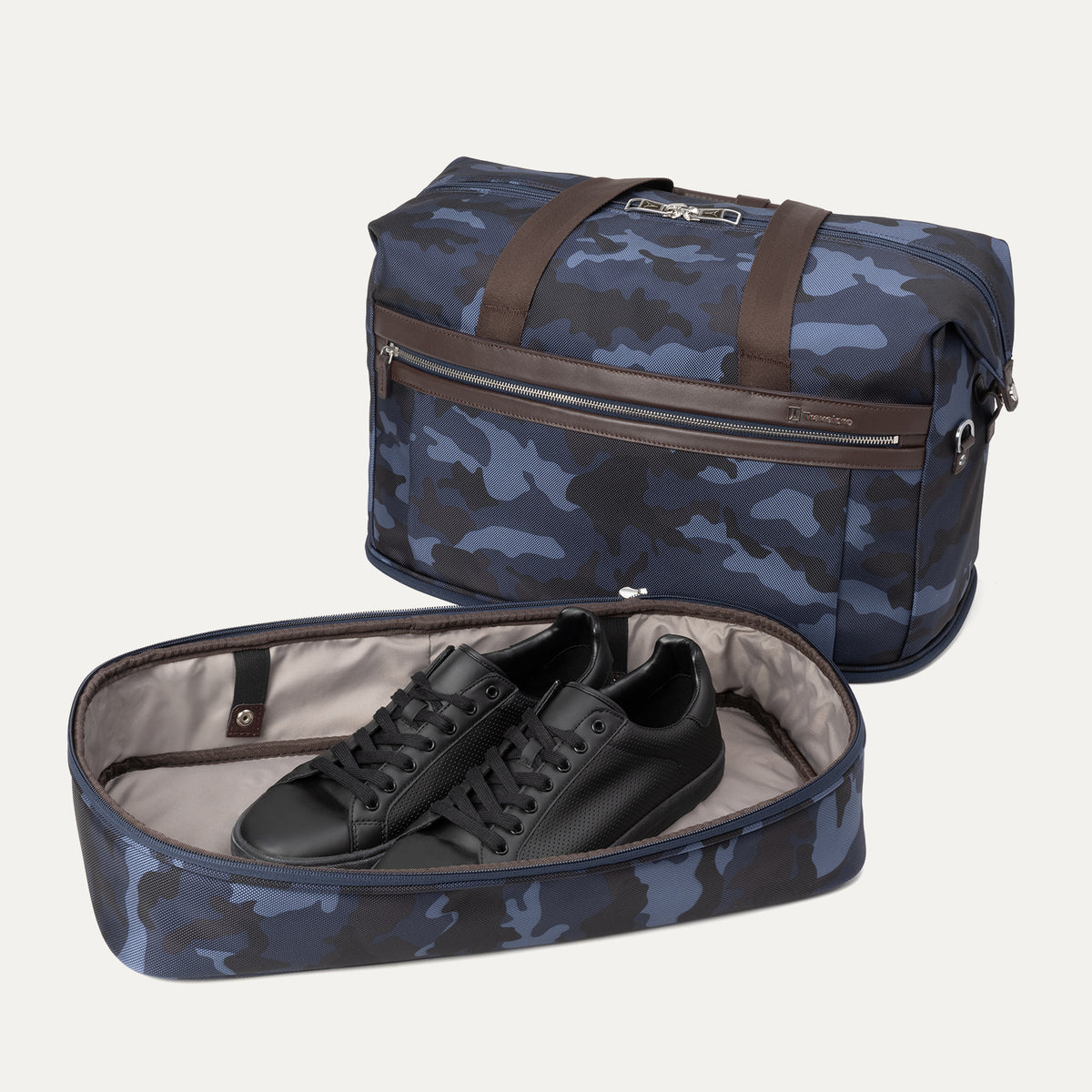 travelpro-platinum-elite-drop-bottom-weekender-camouflage image 2