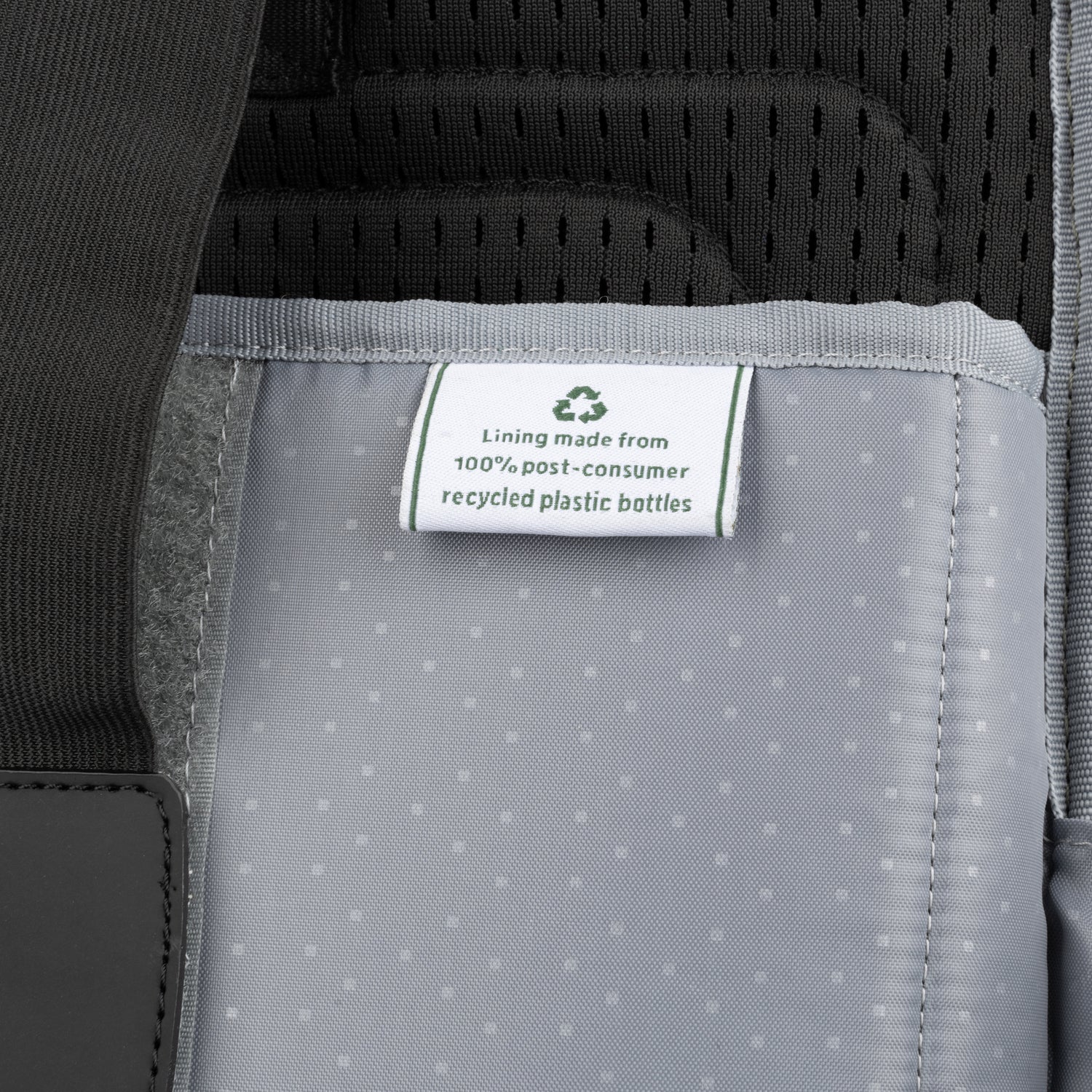 travelpro-roundtrip-rolling-underseat-carry-on image 8
