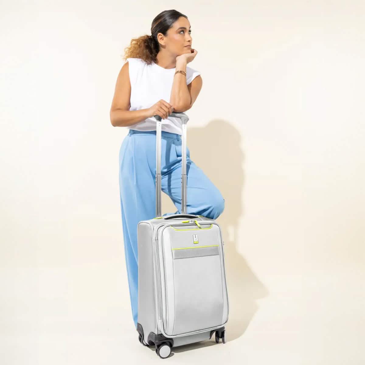travelpro-versapack-carry-on-spinner-expandable image 8