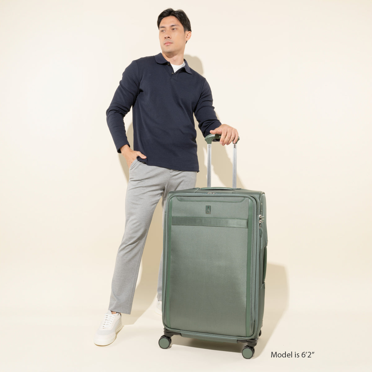 travelpro-versapack-large-check-in-spinner image 8