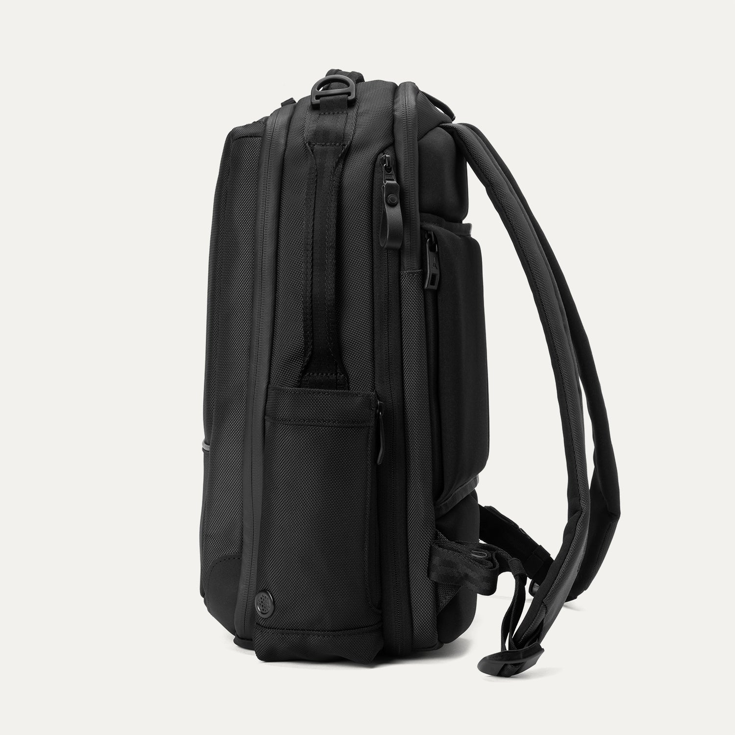 travelpro-altitude-slim-expandable-laptop-backpack-20-24l image 8