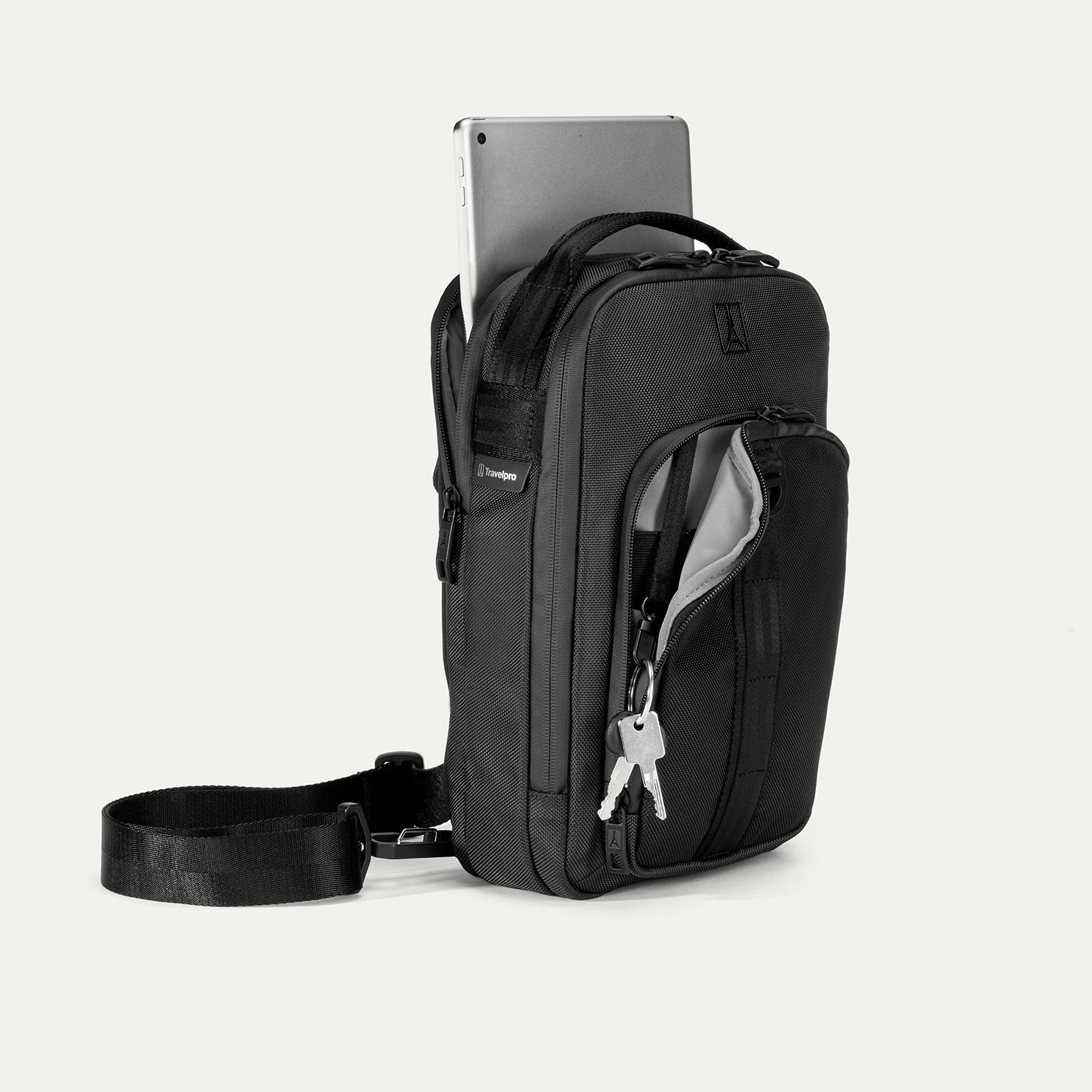 travelpro-altitude-crossbody-6l image 3
