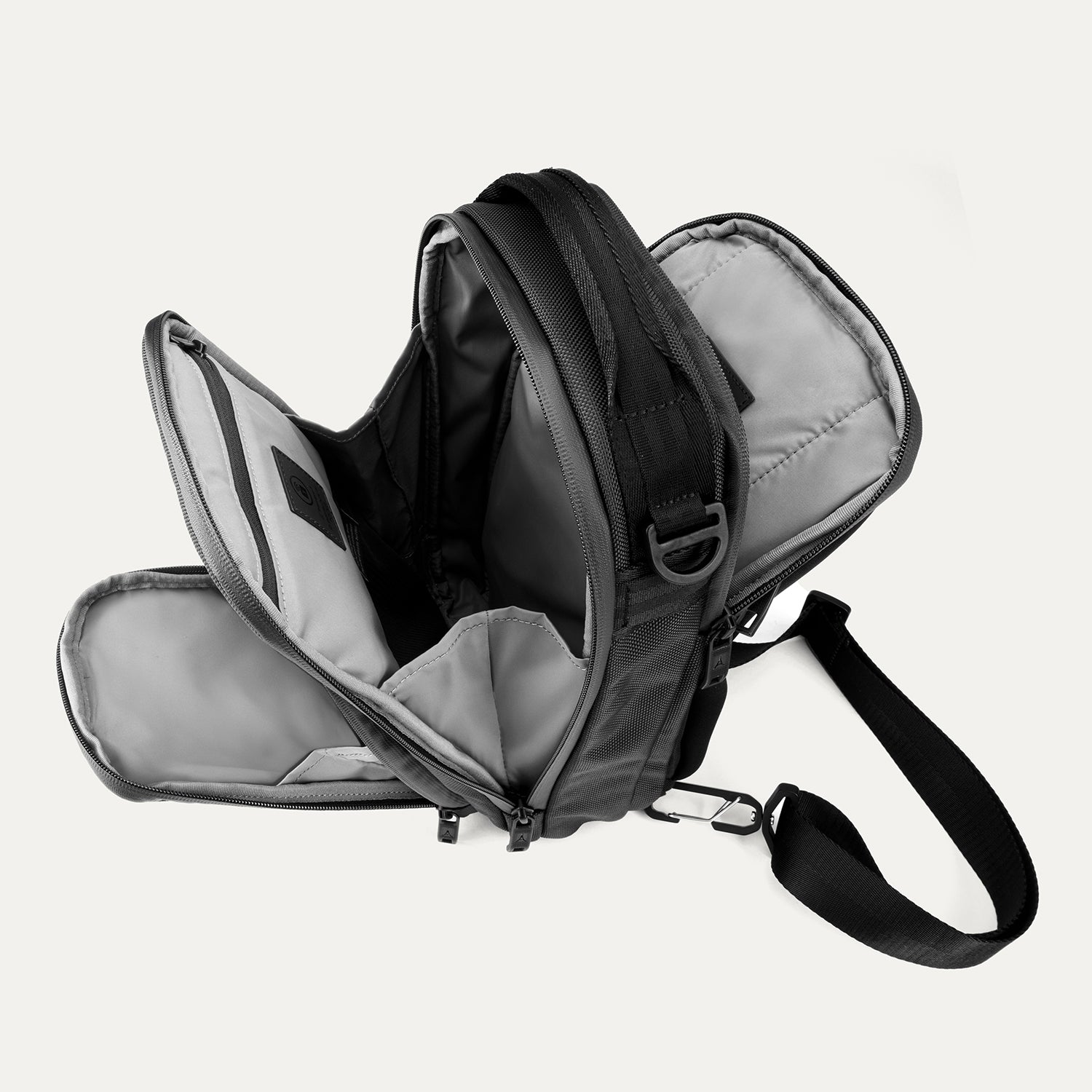 travelpro-altitude-crossbody-6l image 2