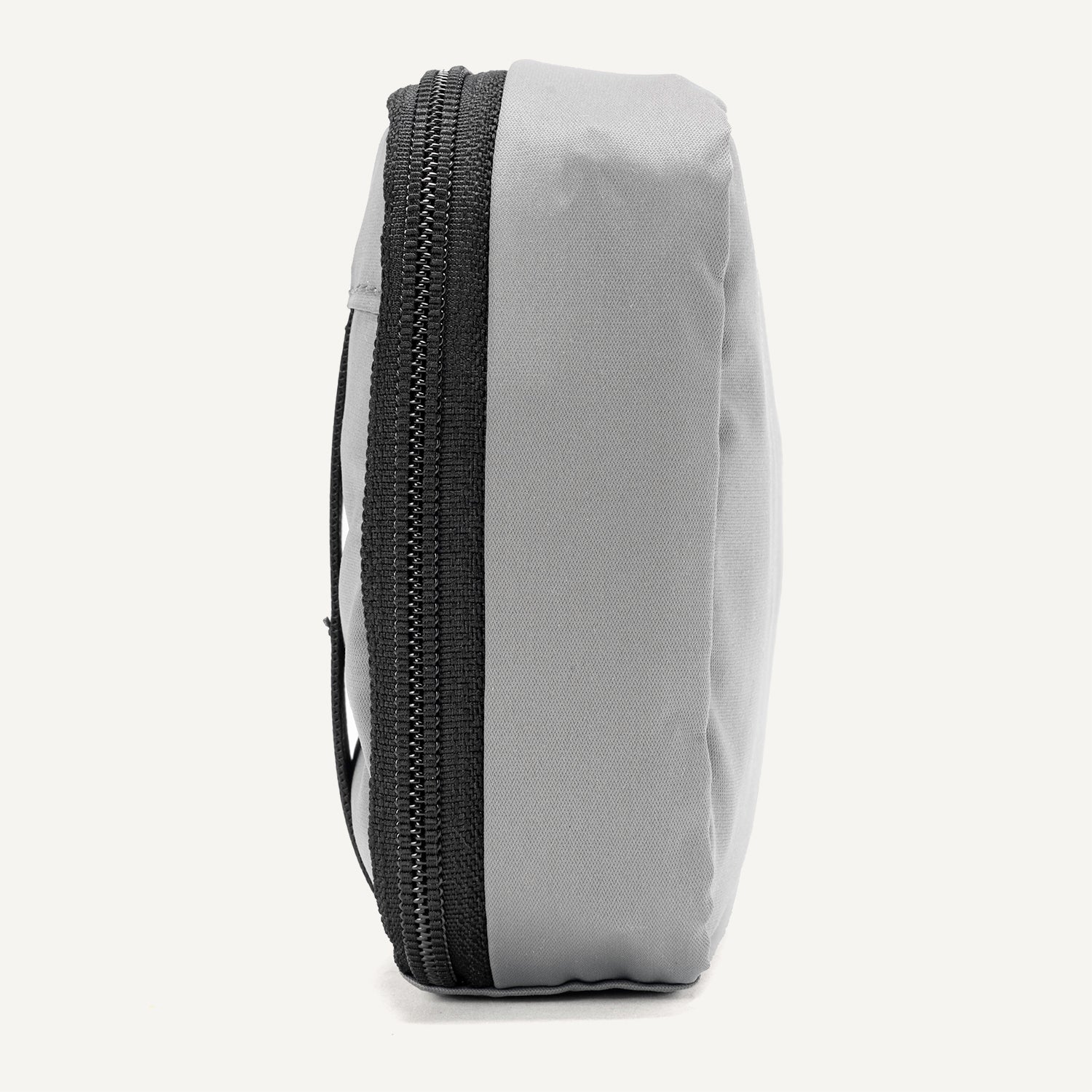 travelpro-altitude-cord-pouch-eco-friendly-cable-organizer-with-ecofab image 2