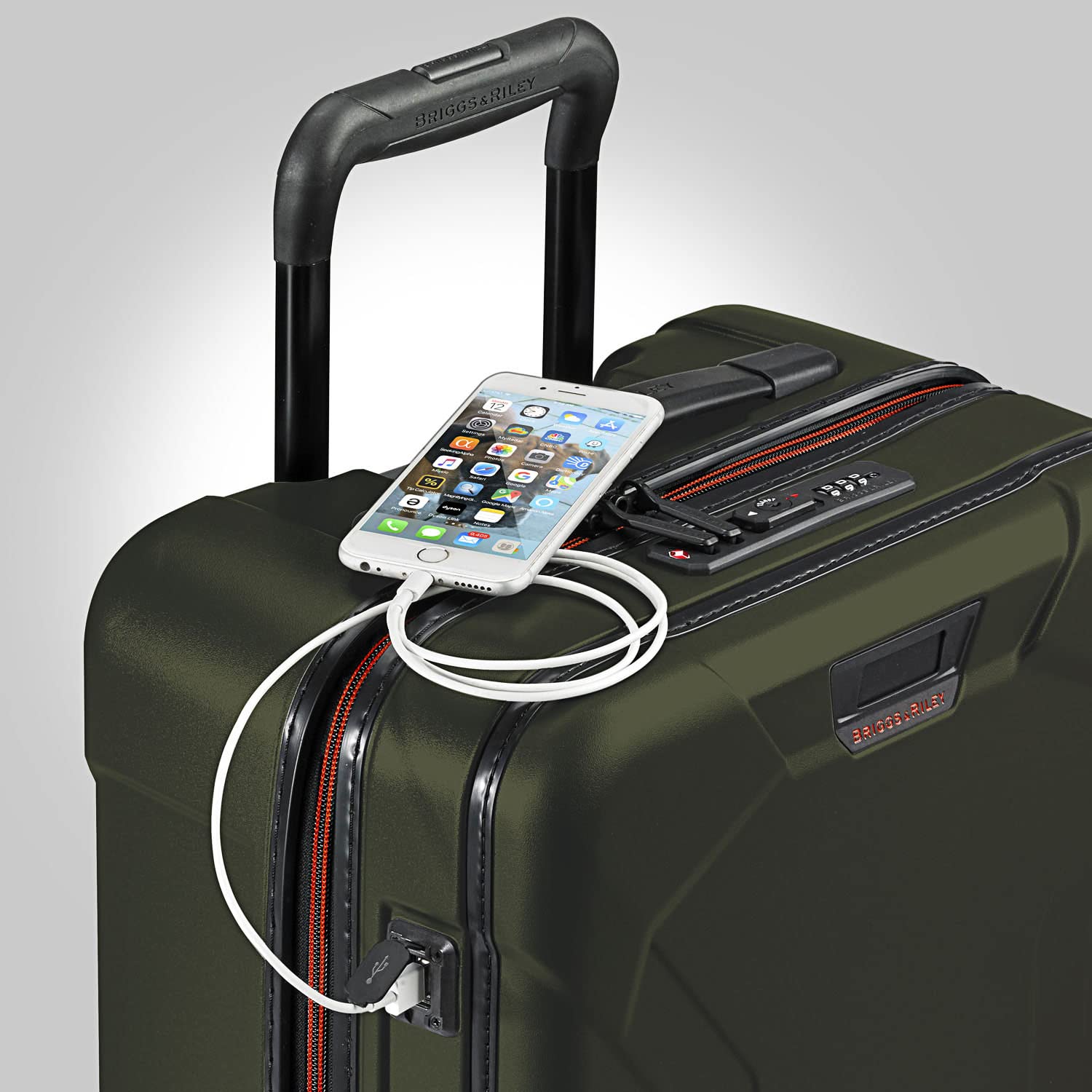briggs-riley-torq-21-international-carry-on-spinner-hard-shell-hunter-green image 8