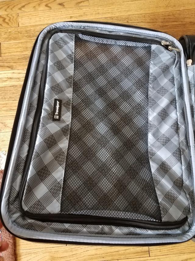 Nice but zipper stuck