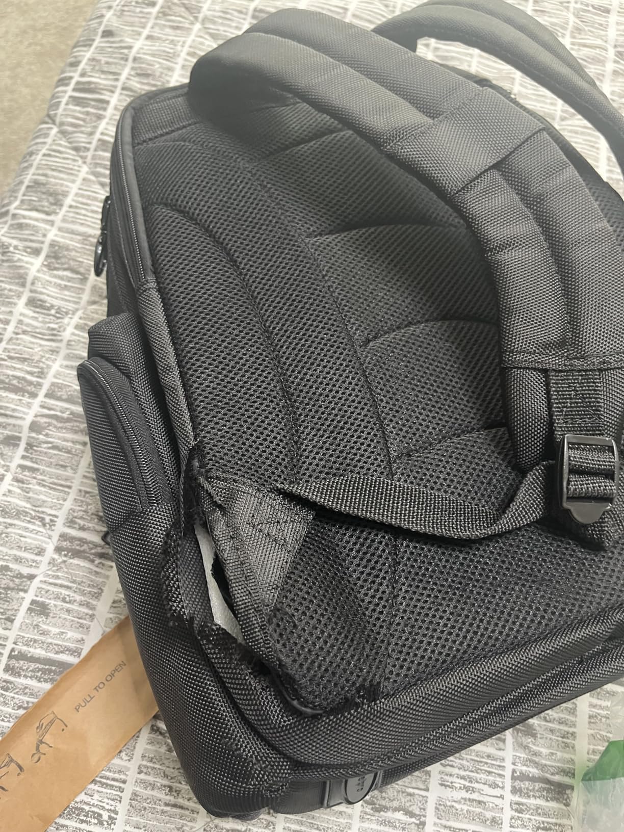 Good but lacks padding on straps