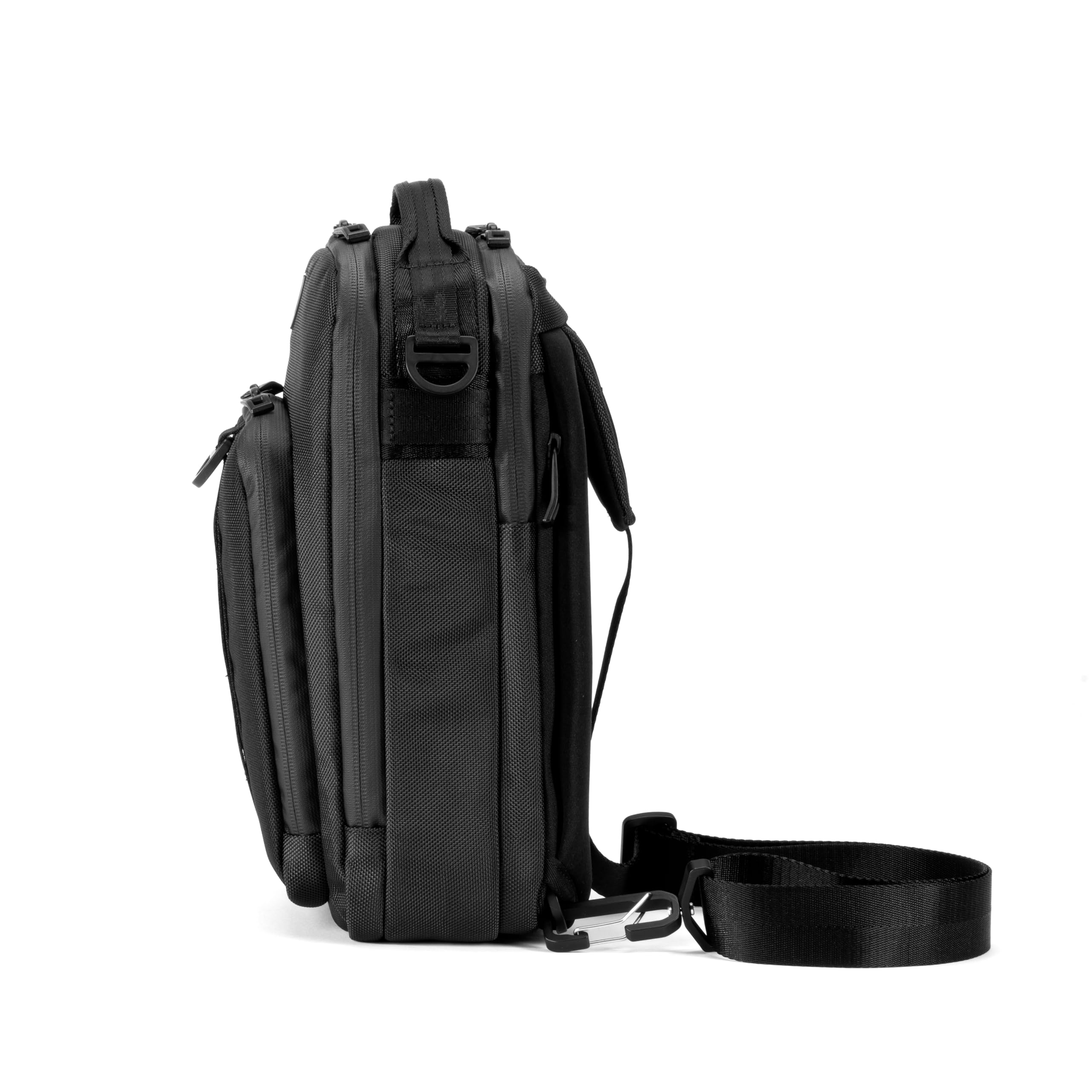 travelpro-altitude-crossbody-6l-water-resistant-eco-friendly-work-business image 7