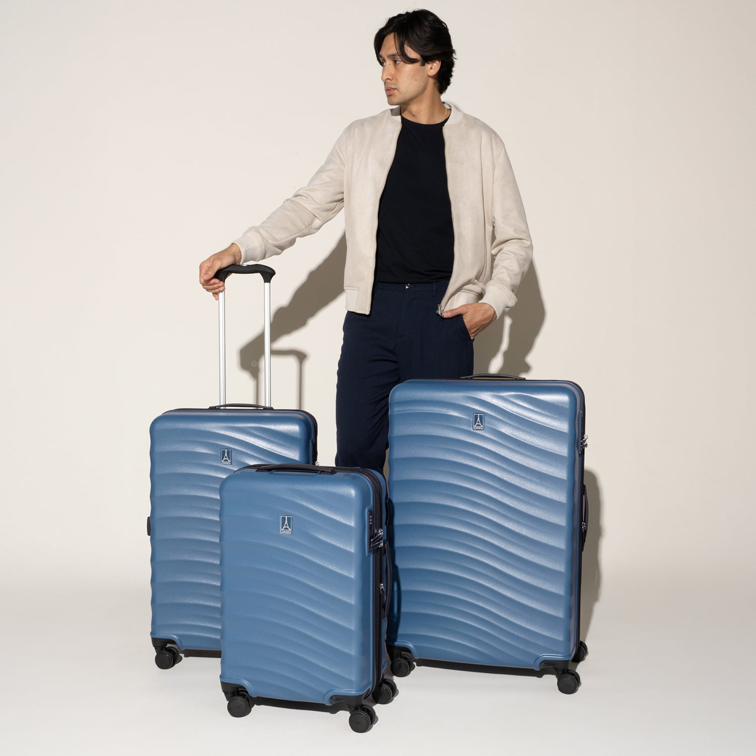 travelpro-maxlite-air-v2-carry-on-medium-large-set-3-piece-polycarbonate image 4