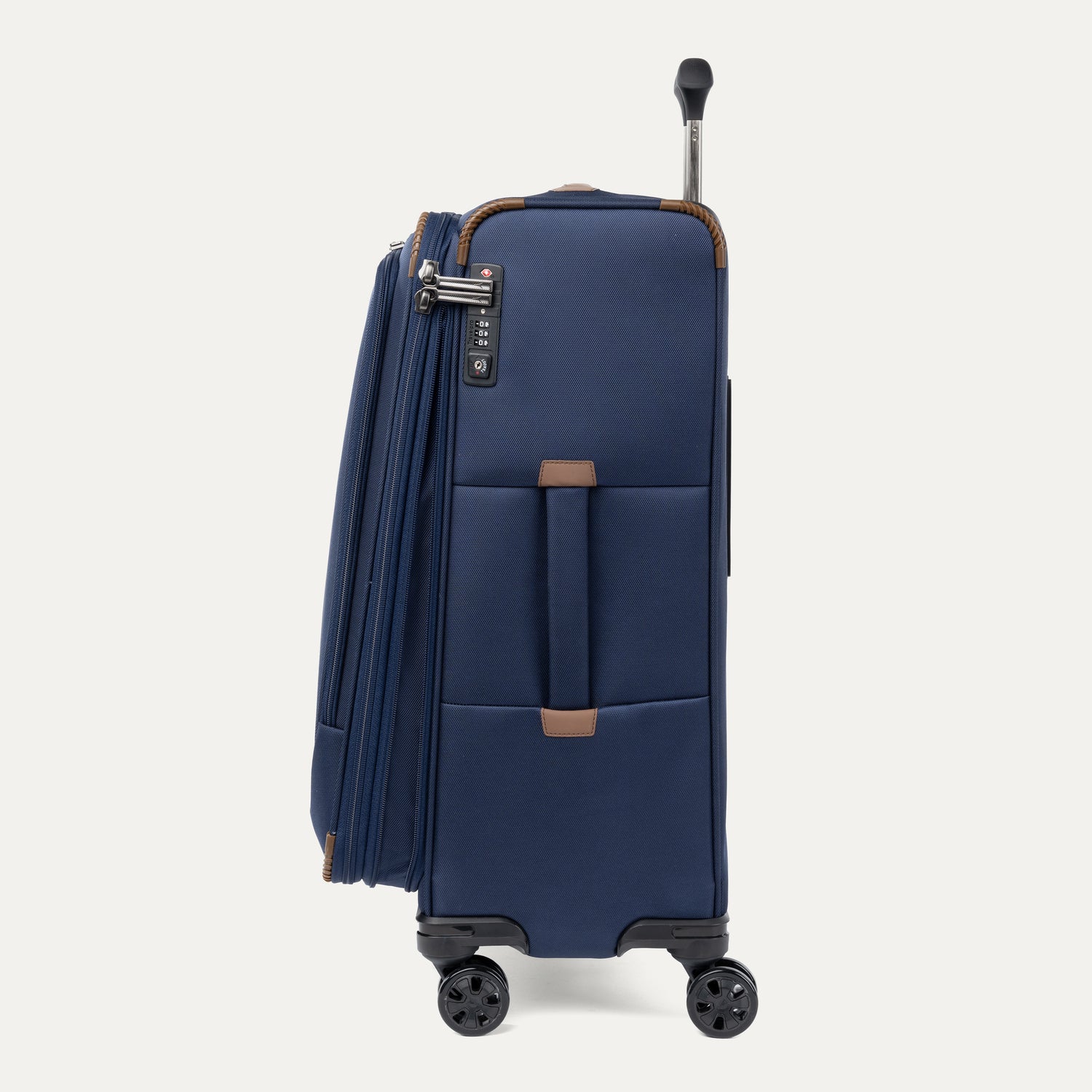 travelpro-crew-classic-3-piece-luggage-set-jetsetter-edition-carry-on-medium-che image 6