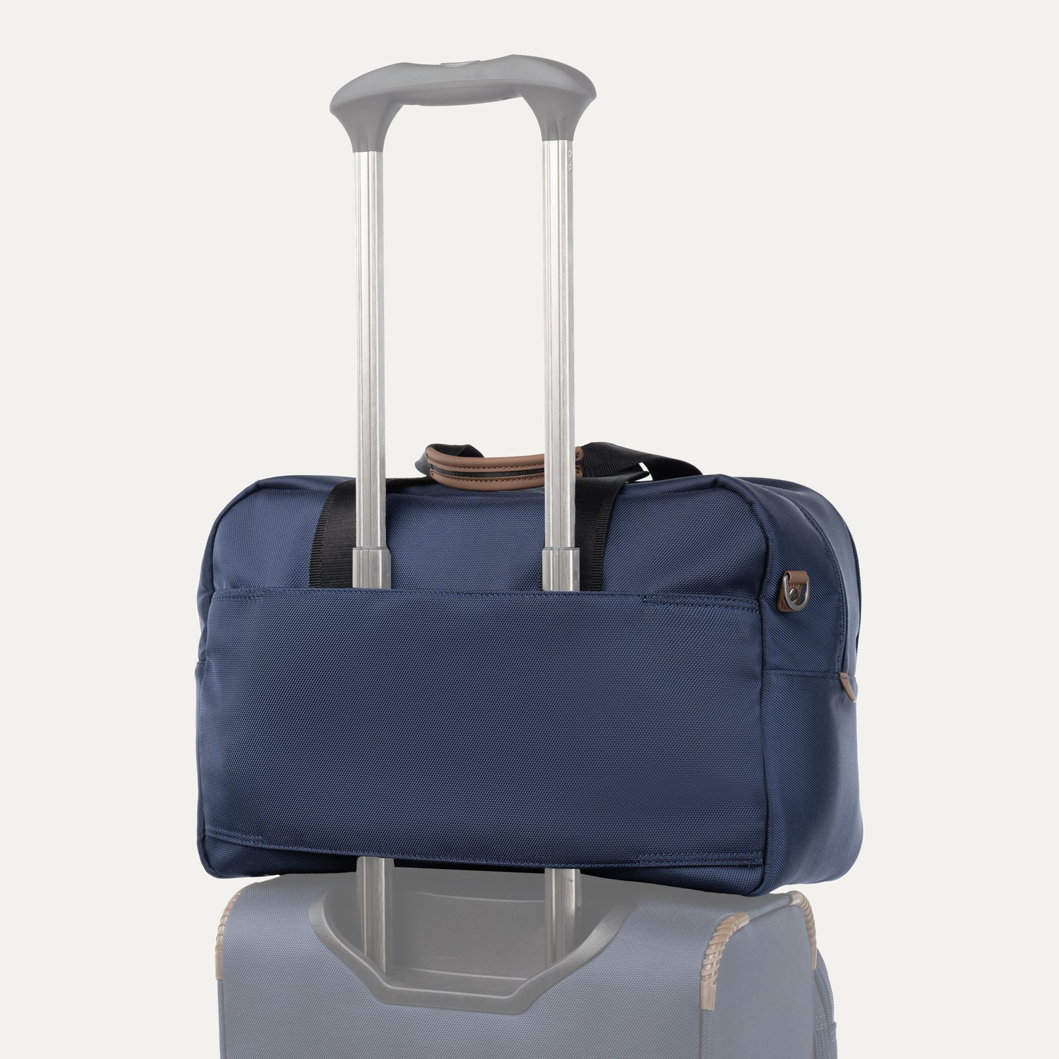 travelpro-crew-classic-3-piece-luggage-set-jetsetter-edition-carry-on-medium-che image 7