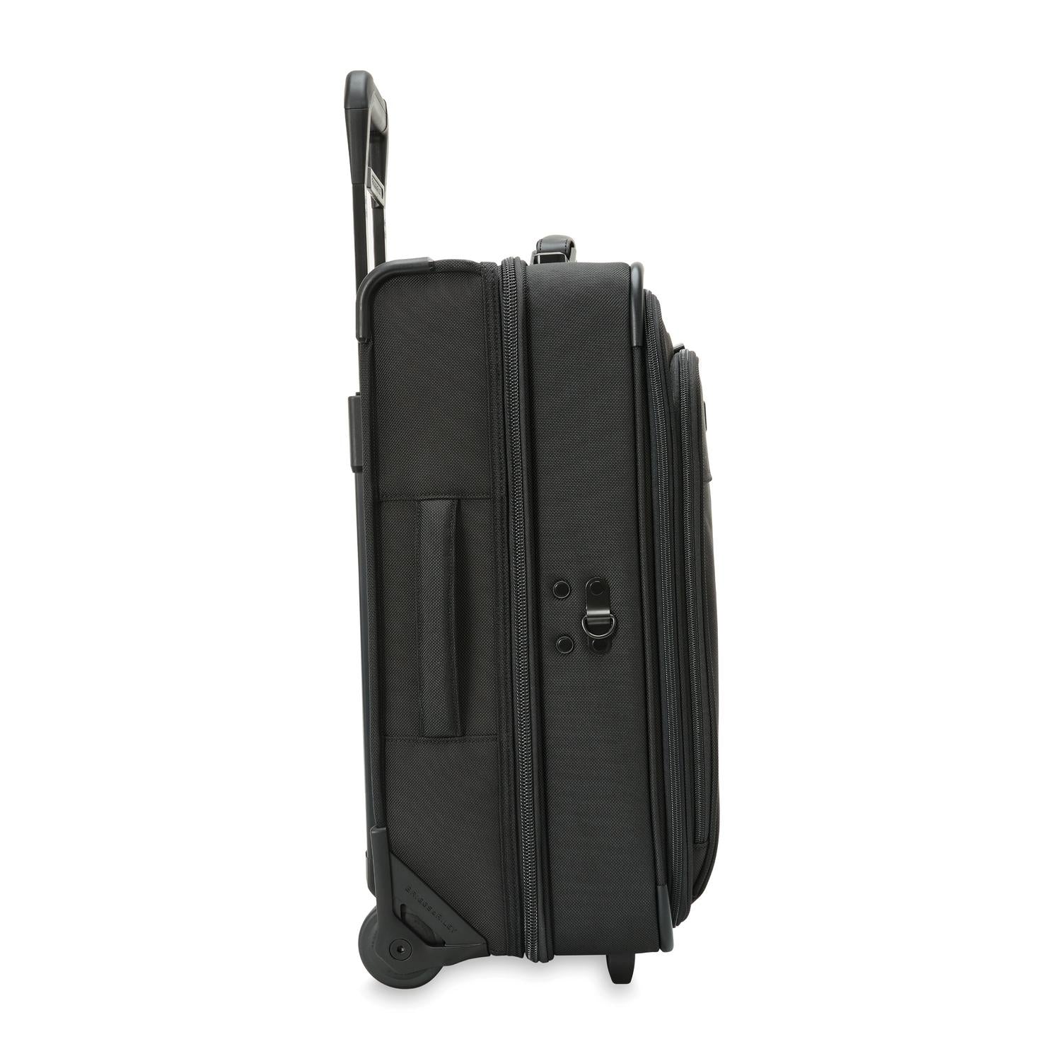 briggs-riley-baseline-22-carry-on-2-wheel-garment-bag-40l-capacity-for-3-5-day-t image 4