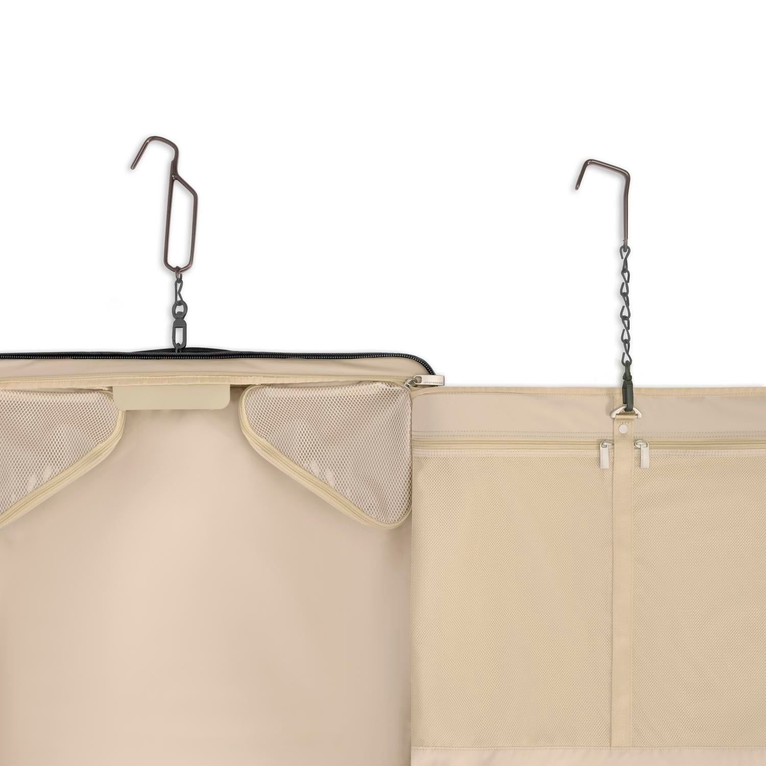 briggs-riley-baseline-deluxe-wardrobe-spinner-4-wheel-checked-luggage-suiter-wit image 6