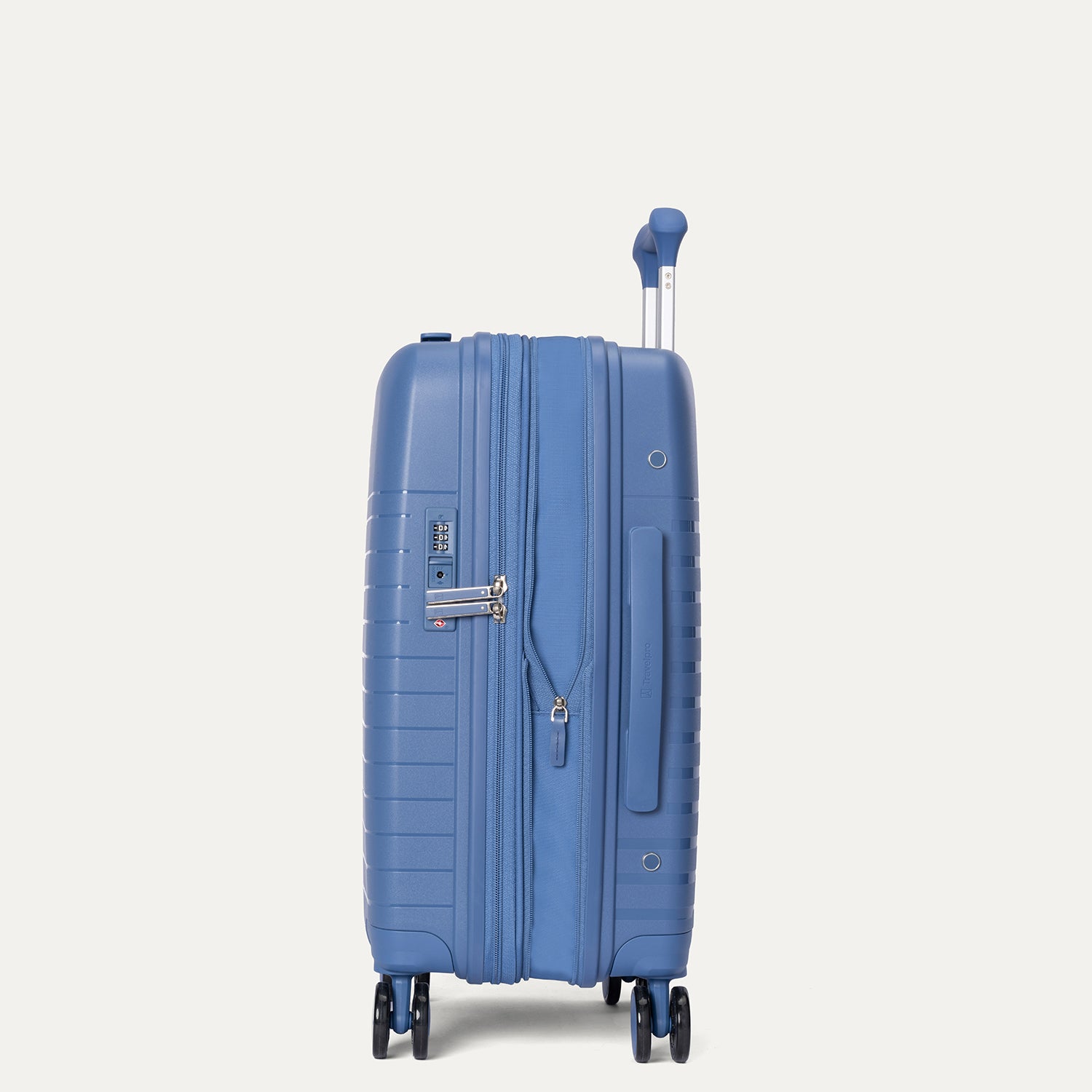 travelpro-optima-expandable-compact-carry-on-medium-check-in-set image 3