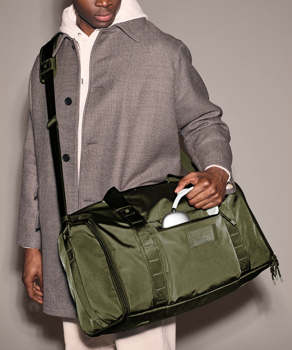 dagne-dover-monaco-garment-duffle-in-onyx image 8