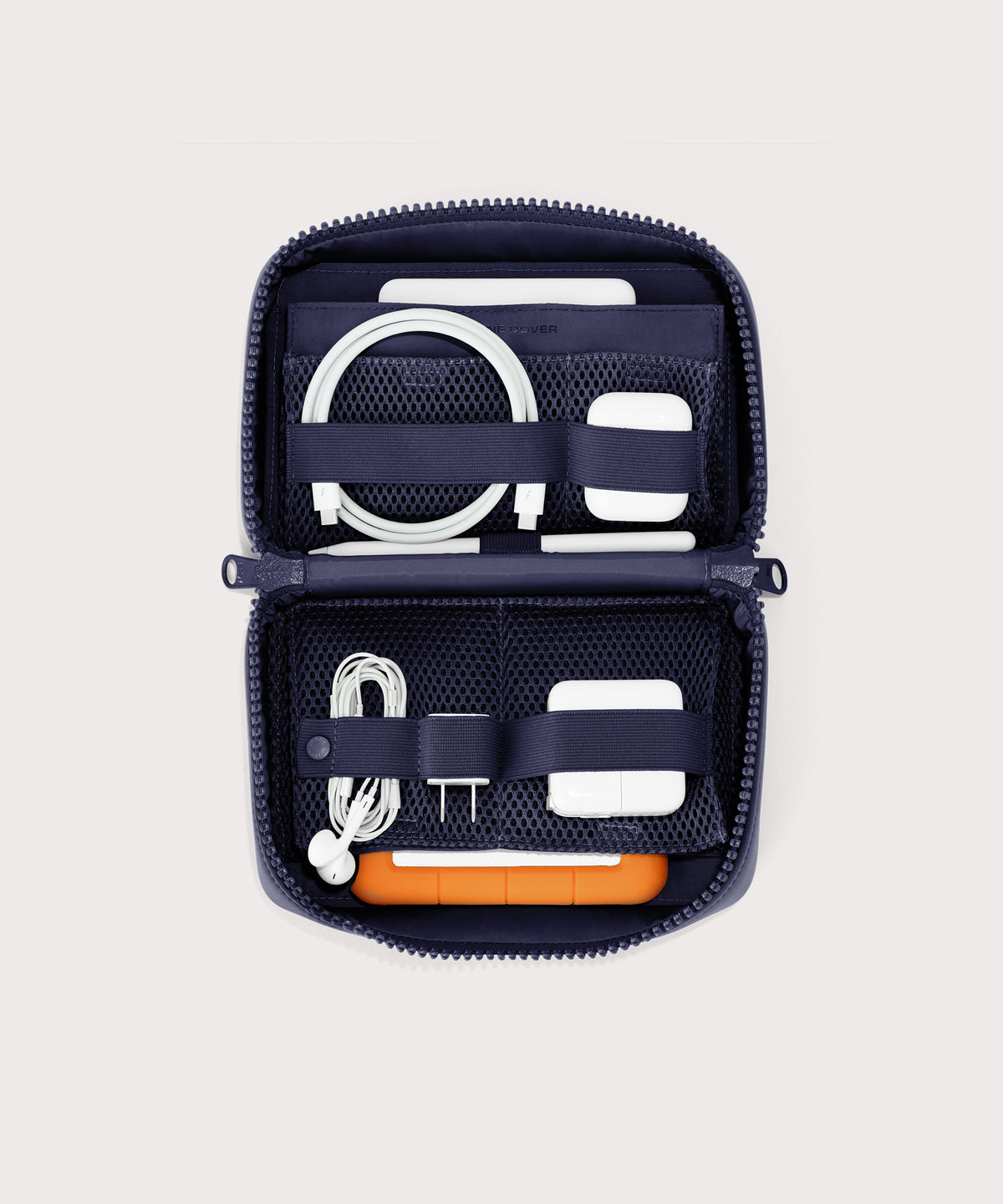 dagne-dover-arlo-tech-organizer-in-storm-large image 2