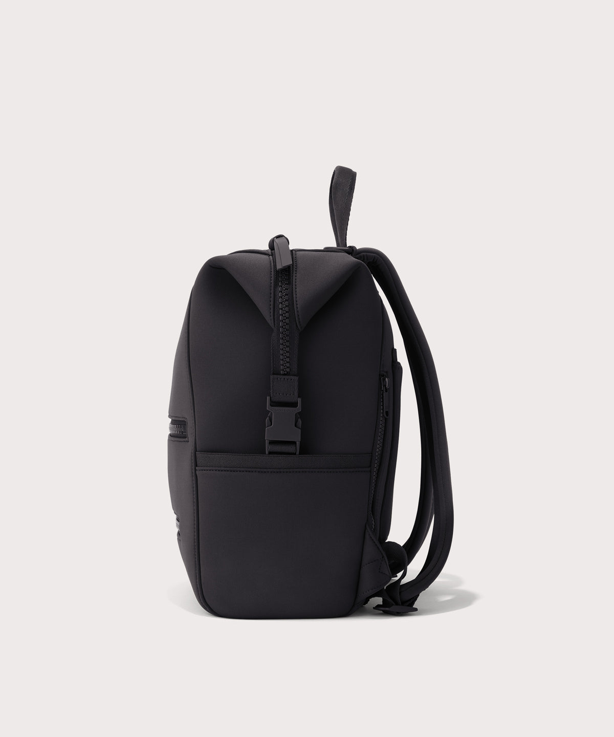 dagne-dover-indi-diaper-backpack-in-onyx-medium-all-in-one-parent-essential image 6