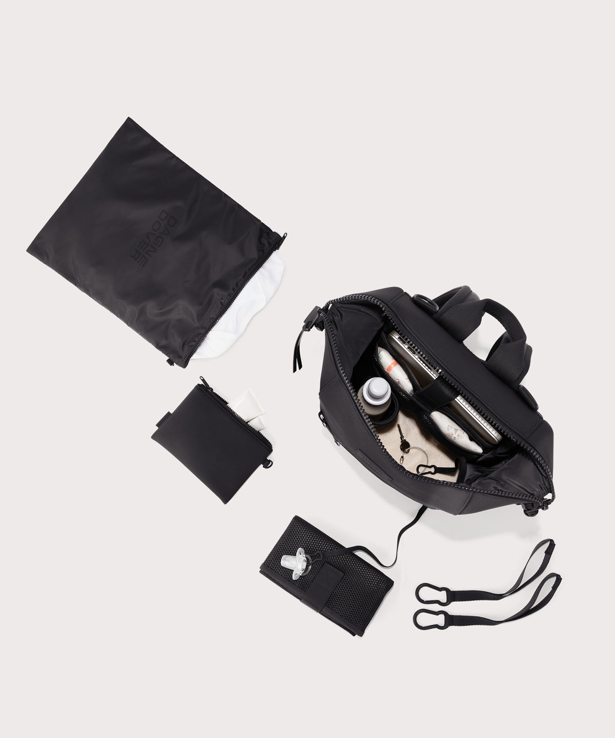 dagne-dover-indi-diaper-backpack-in-onyx-medium-all-in-one-parent-essential image 3