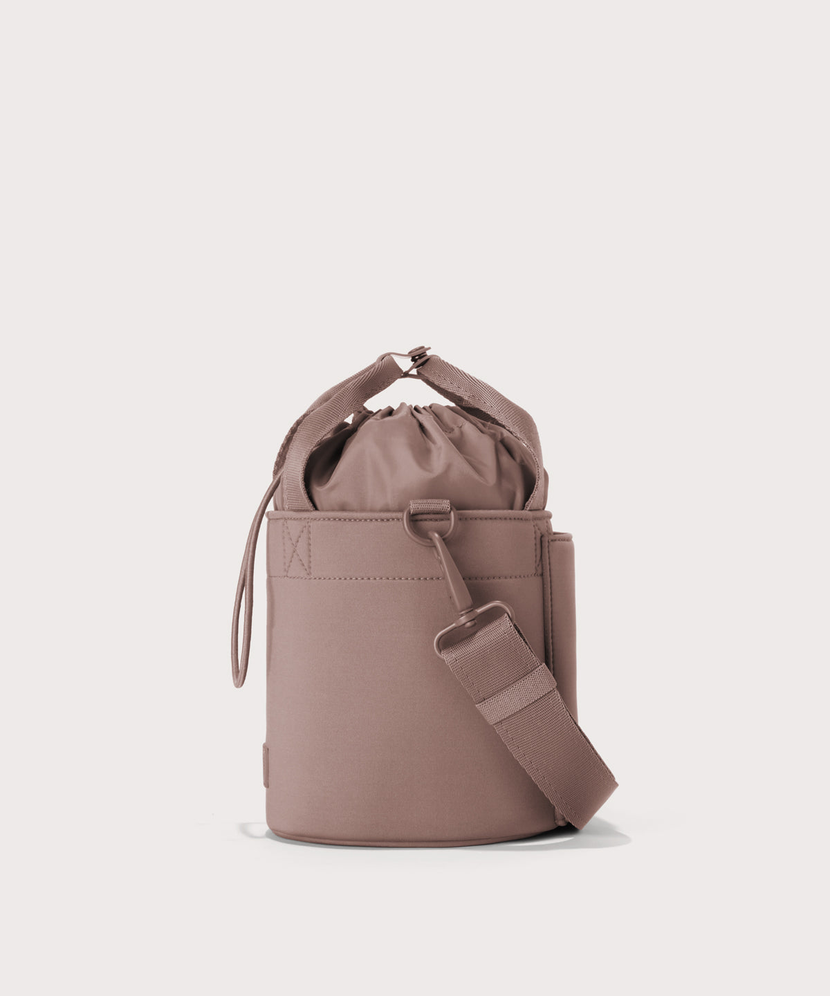 dagne-dover-nico-bucket-bag-in-dune image 5
